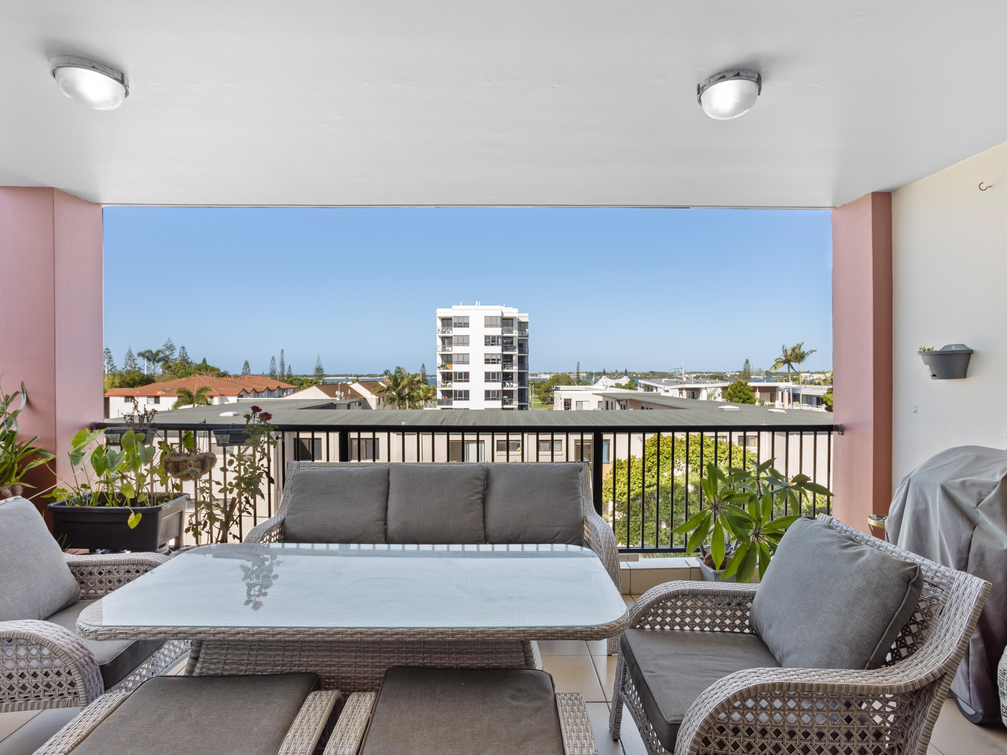 8/14 Little Norman Street, Southport, QLD 4215