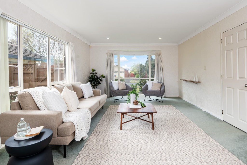 2/1 Ambleside Drive, Northpark, Manukau City