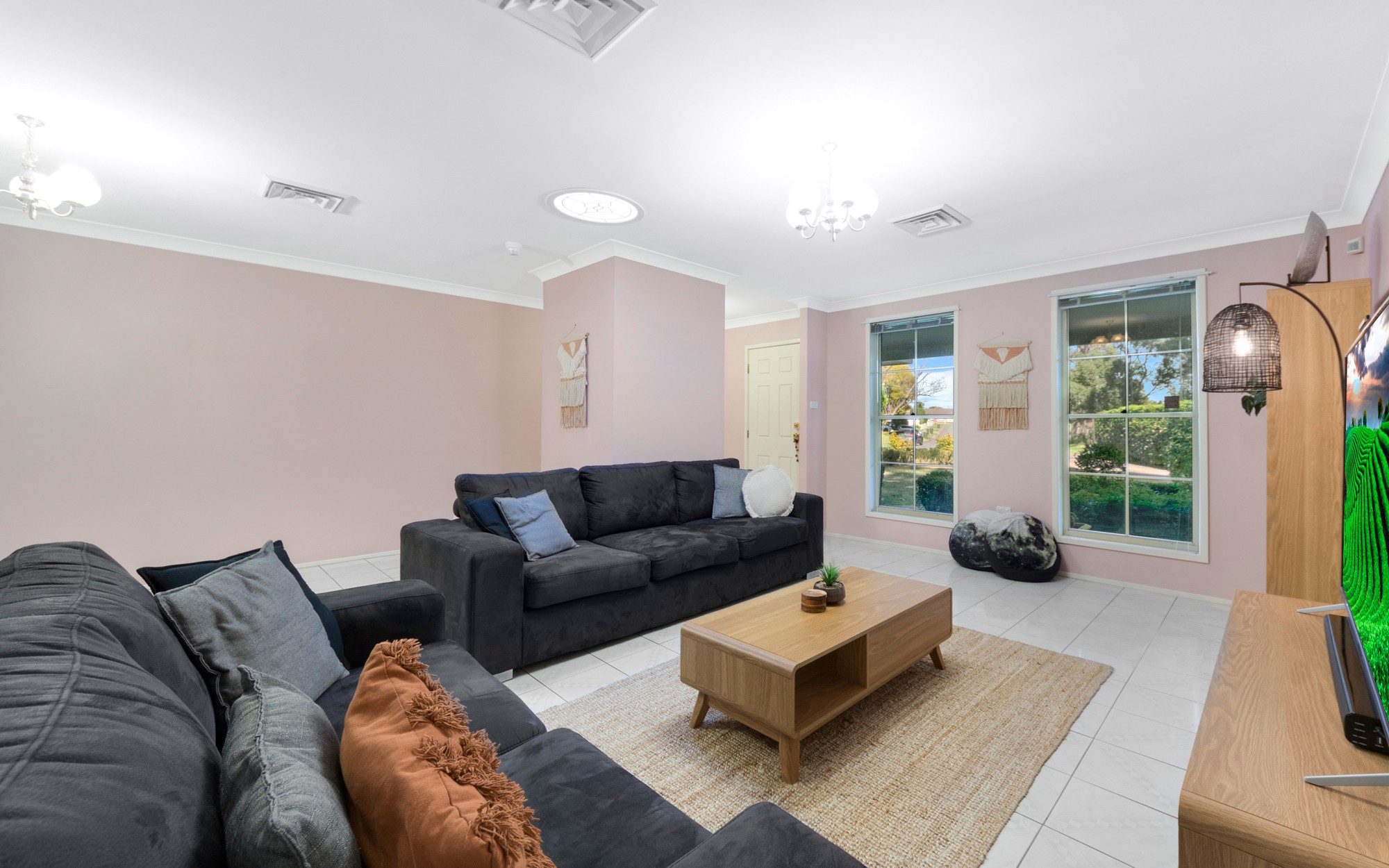 18 Magpie Place, Ingleburn, NSW 2565