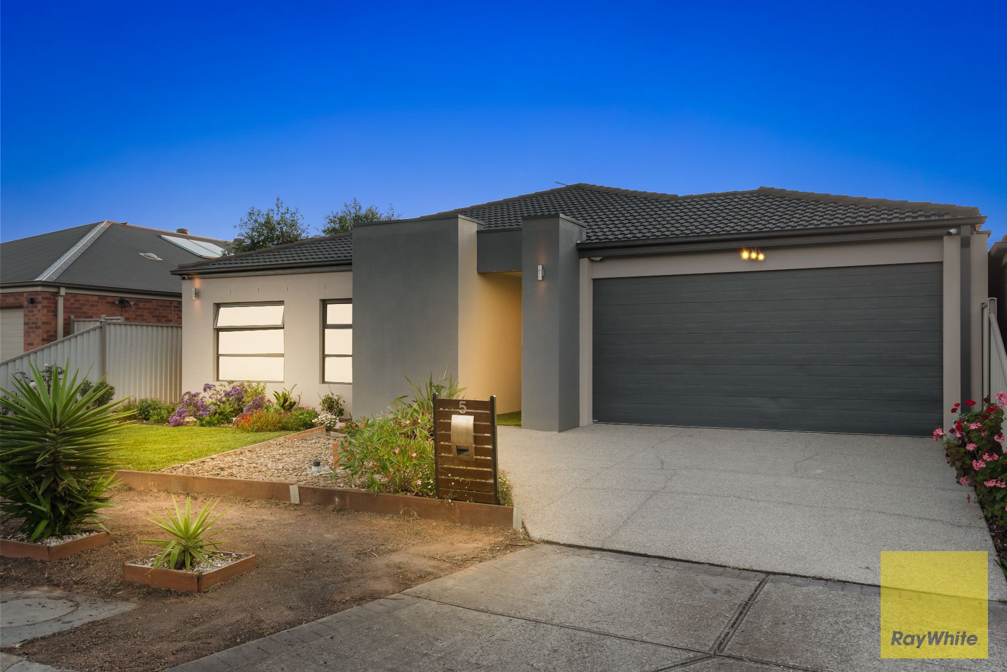 5 Roseberry Mews, Truganina, VIC 3029