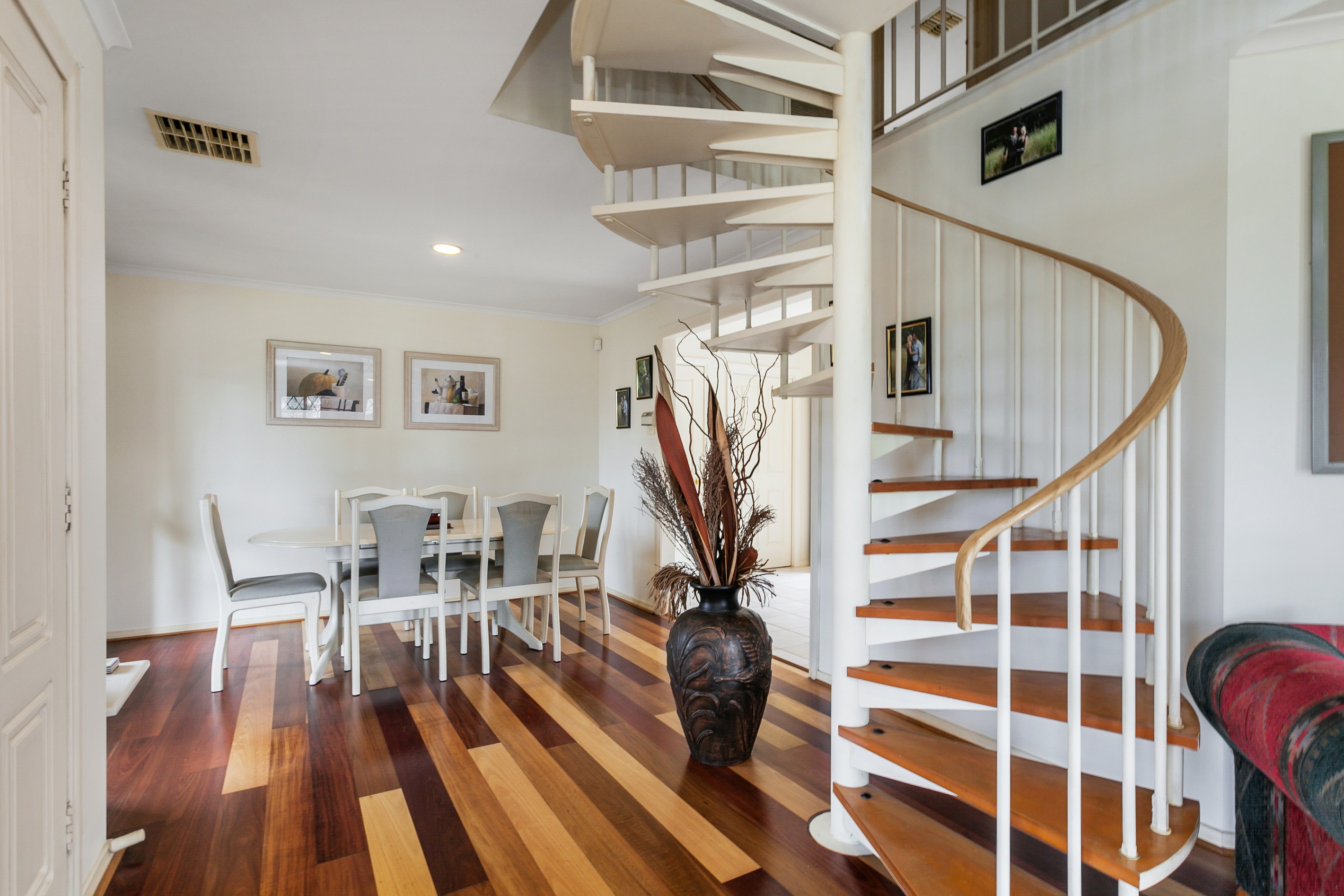 13 Gardenview Close, Mill Park, VIC 3082