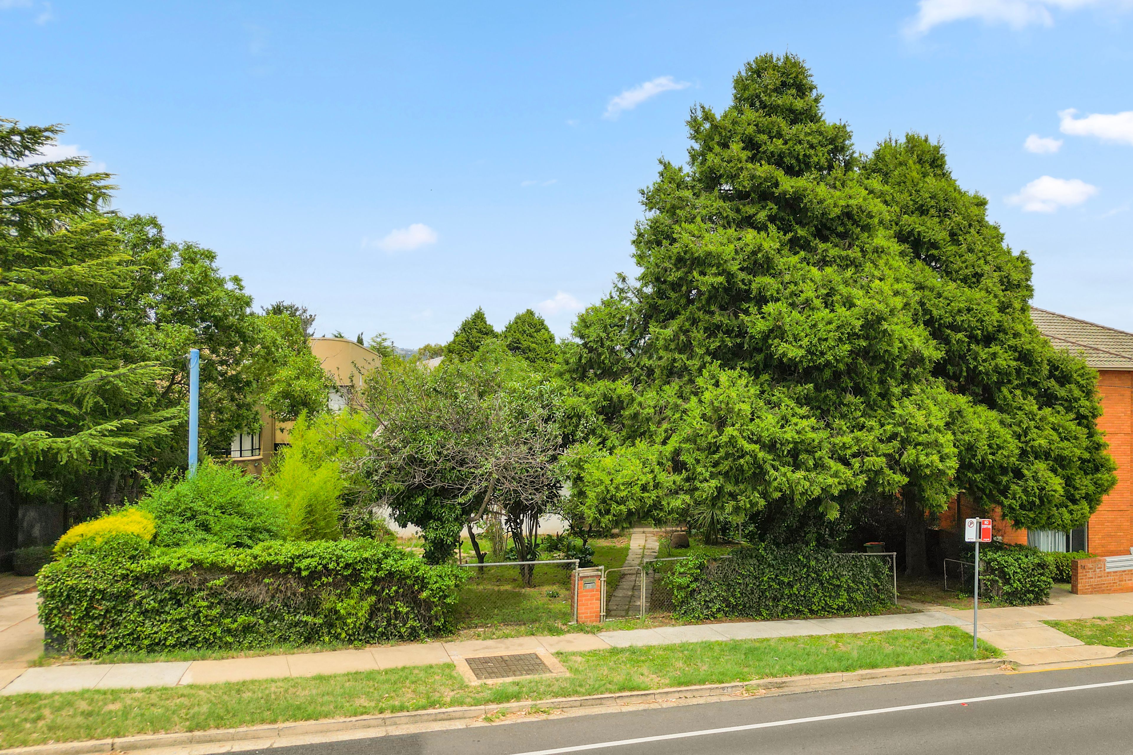 26 Uriarra Road — photo 10 of 10