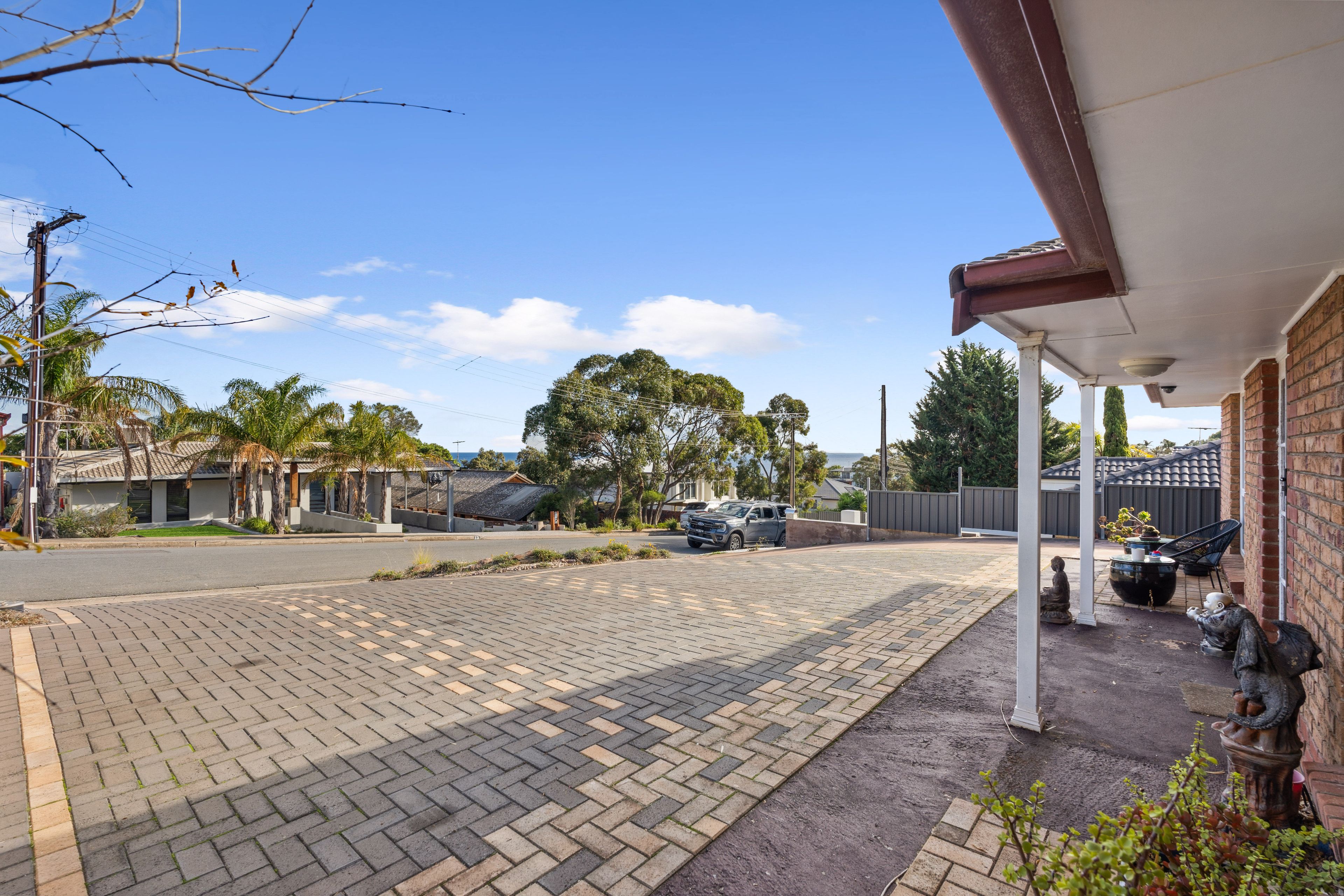 10 Pennayoona Street, Hallett Cove, SA 5158