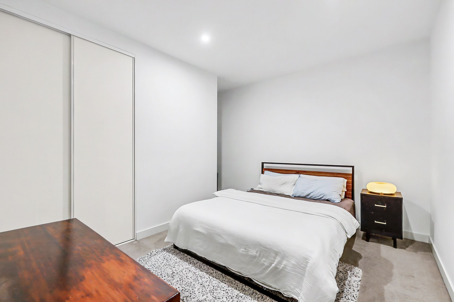 102/83 Tram Road — photo 4 of 9