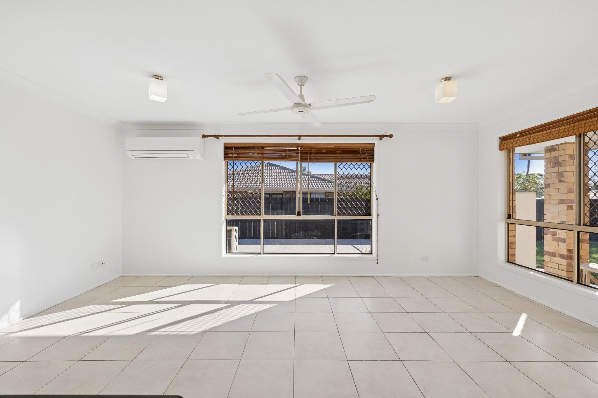 2/12 Rossini Street — photo 8 of 19