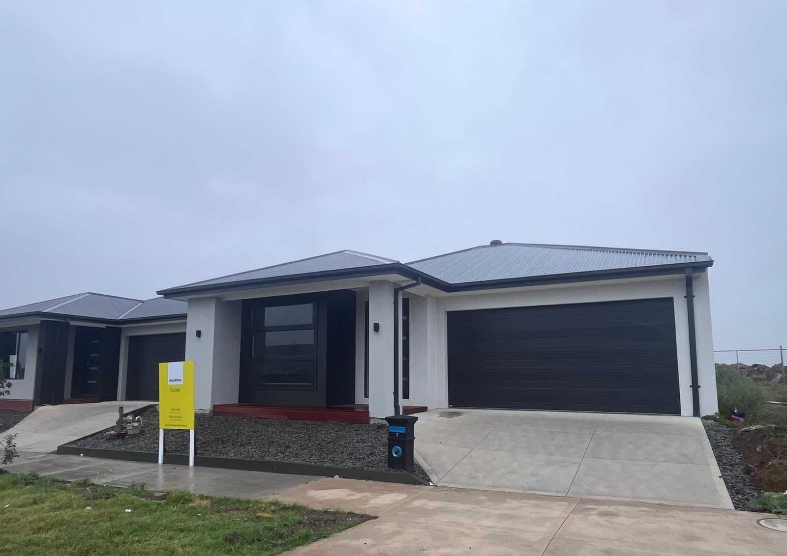 7 KALAMUNDRA Drive, Werribee, VIC 3030