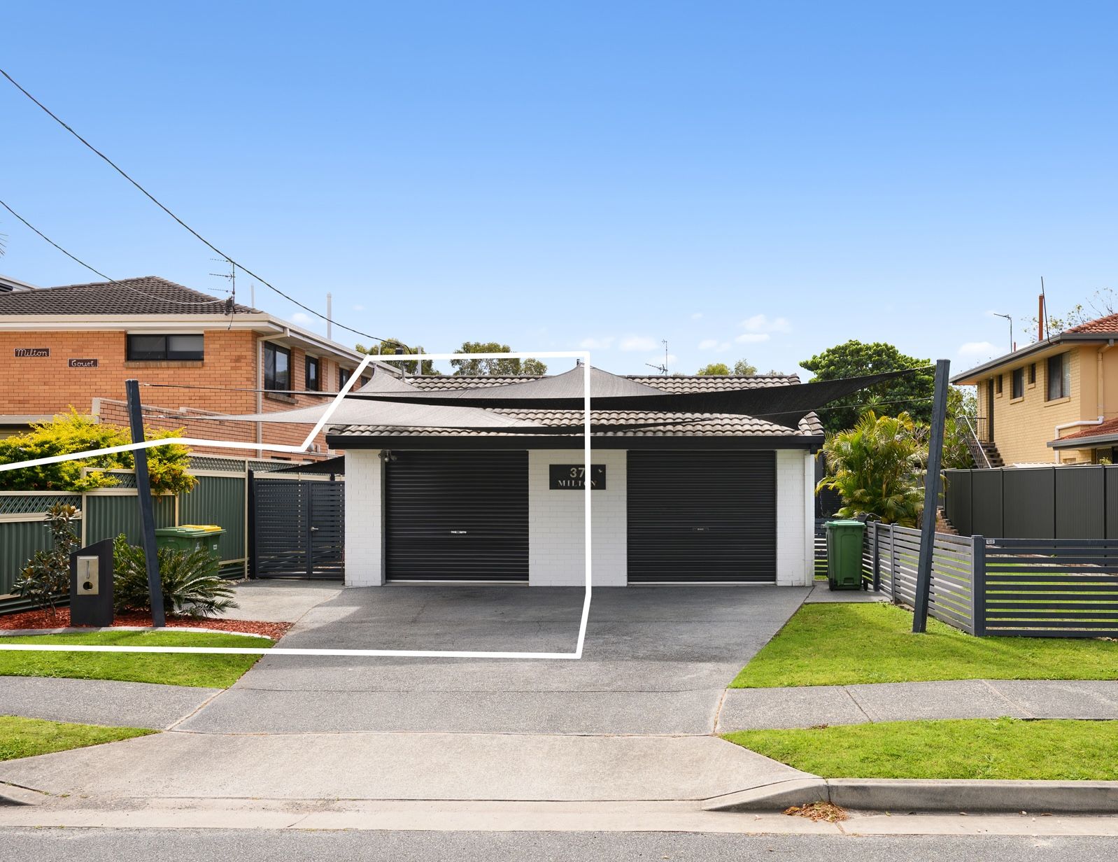 1/37 Milton Avenue — photo from Ray White Runaway Bay