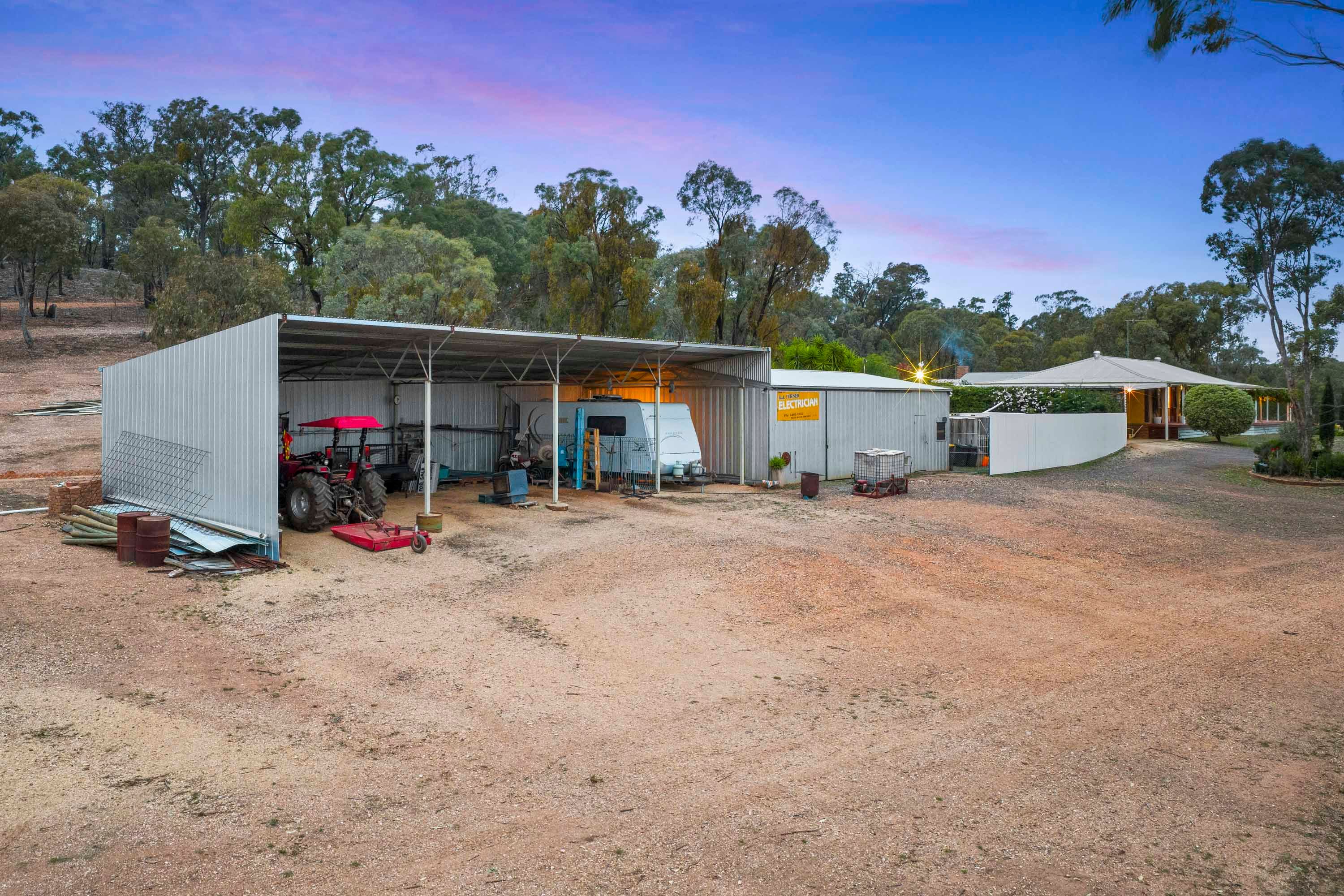 6820 Pyrenees Highway — photo 14 of 30