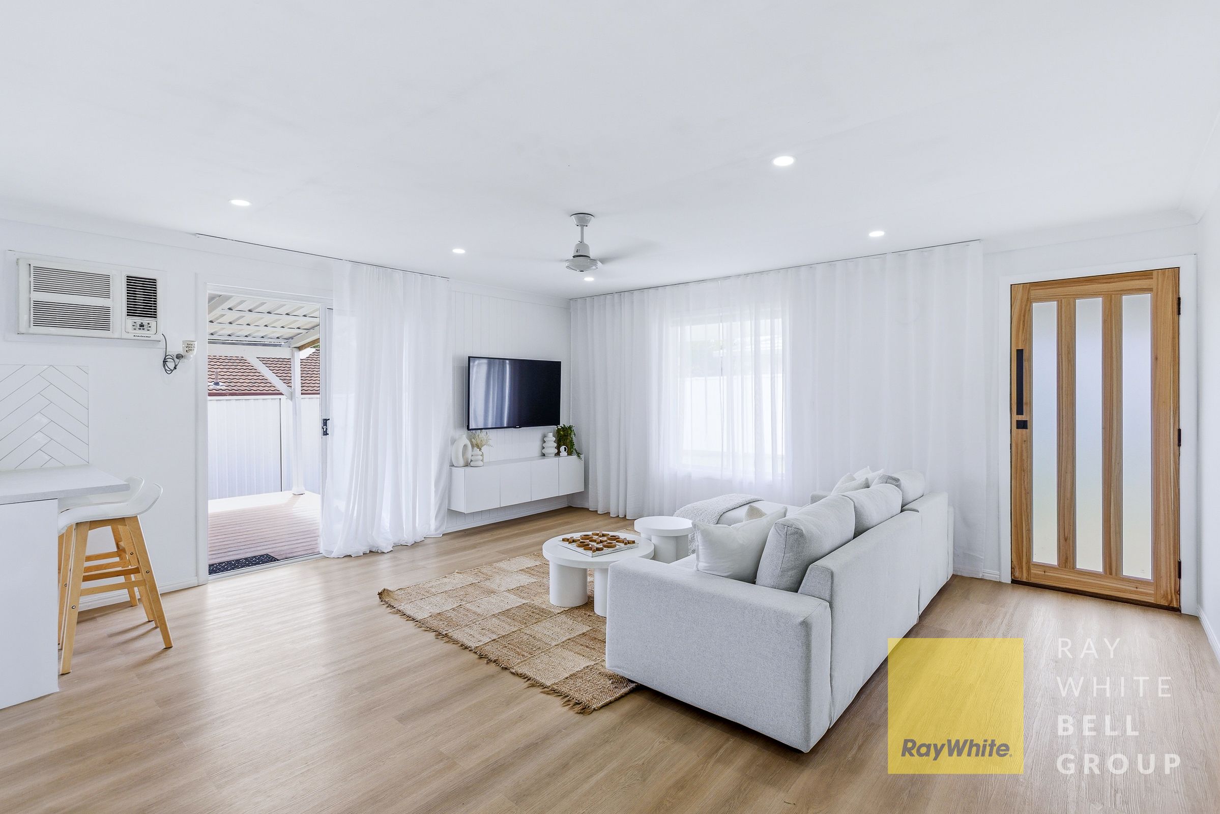 2/9 Beitz Avenue, Labrador, QLD 4215