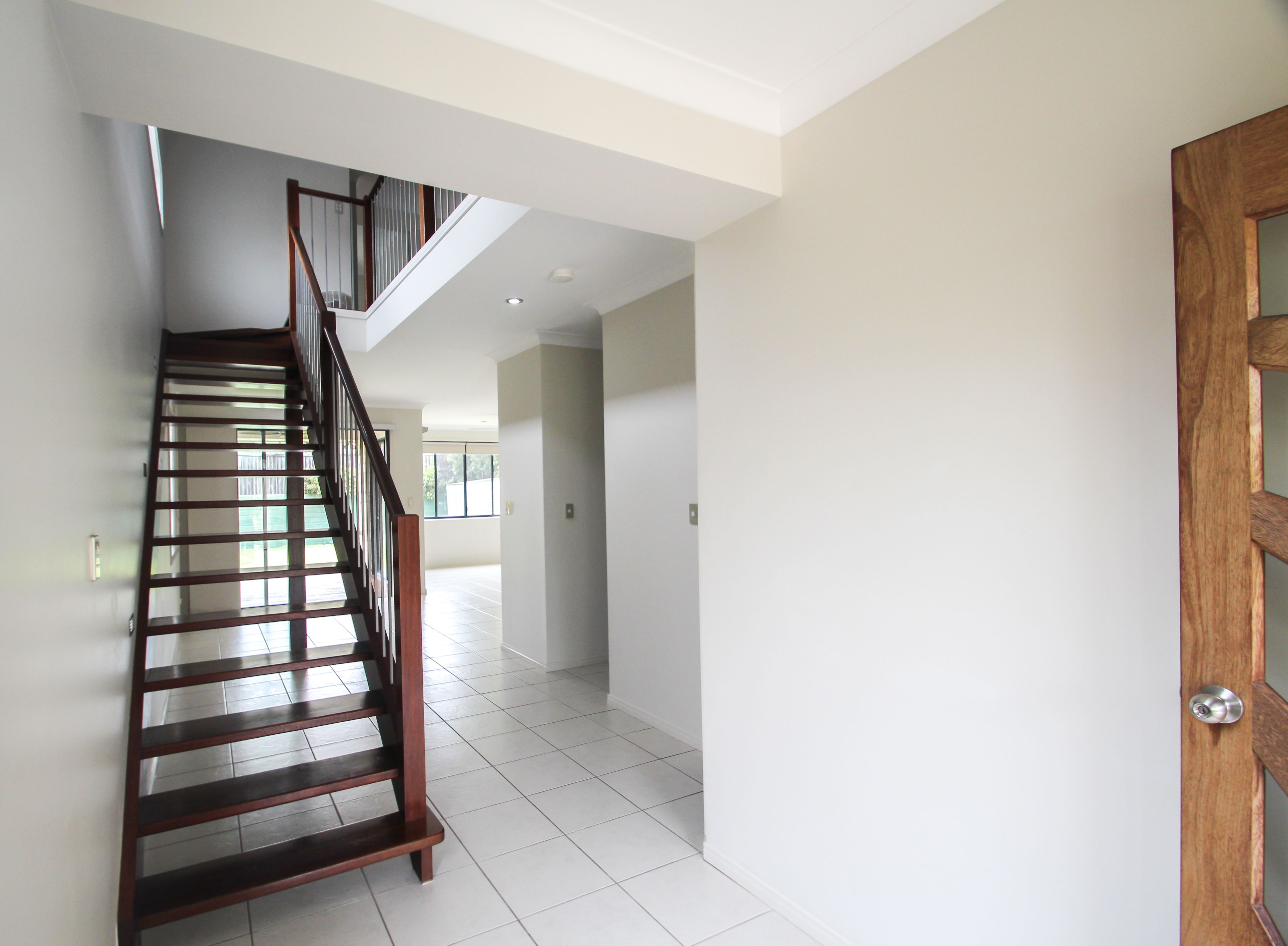 4 Arnaldo Avenue, Augustine Heights, QLD 4300