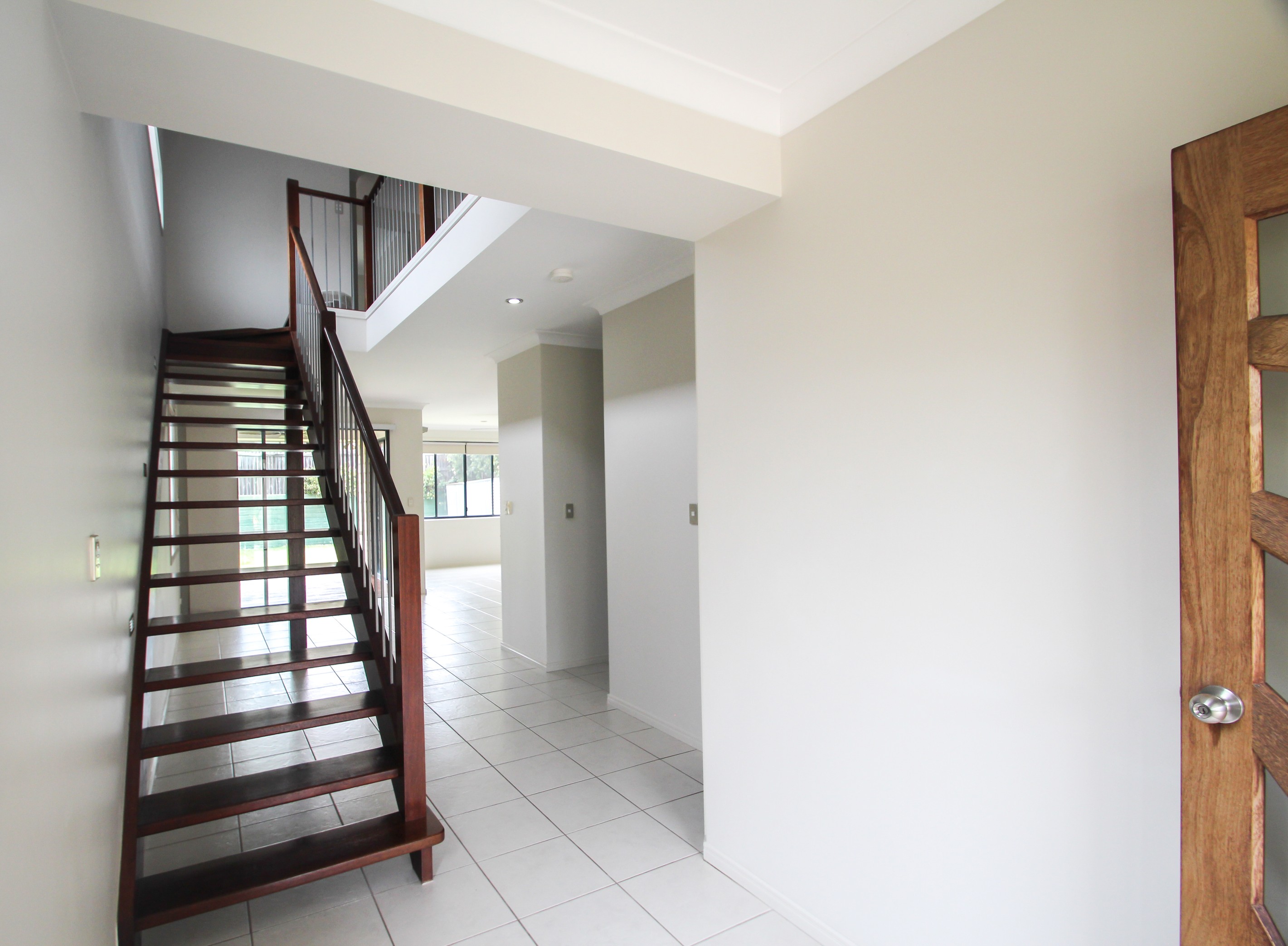 4 Arnaldo Avenue, Augustine Heights, QLD 4300