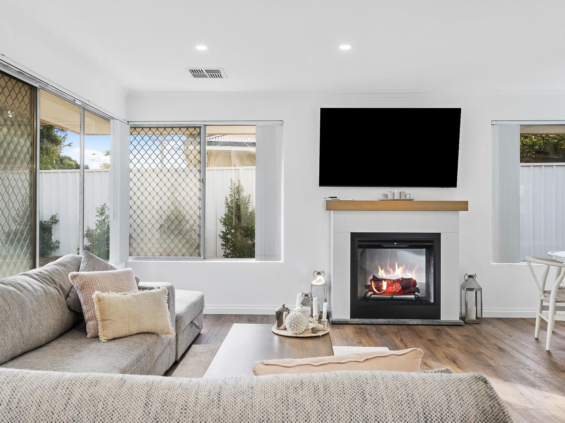 4 Gunter Grove, Beldon WA 6027