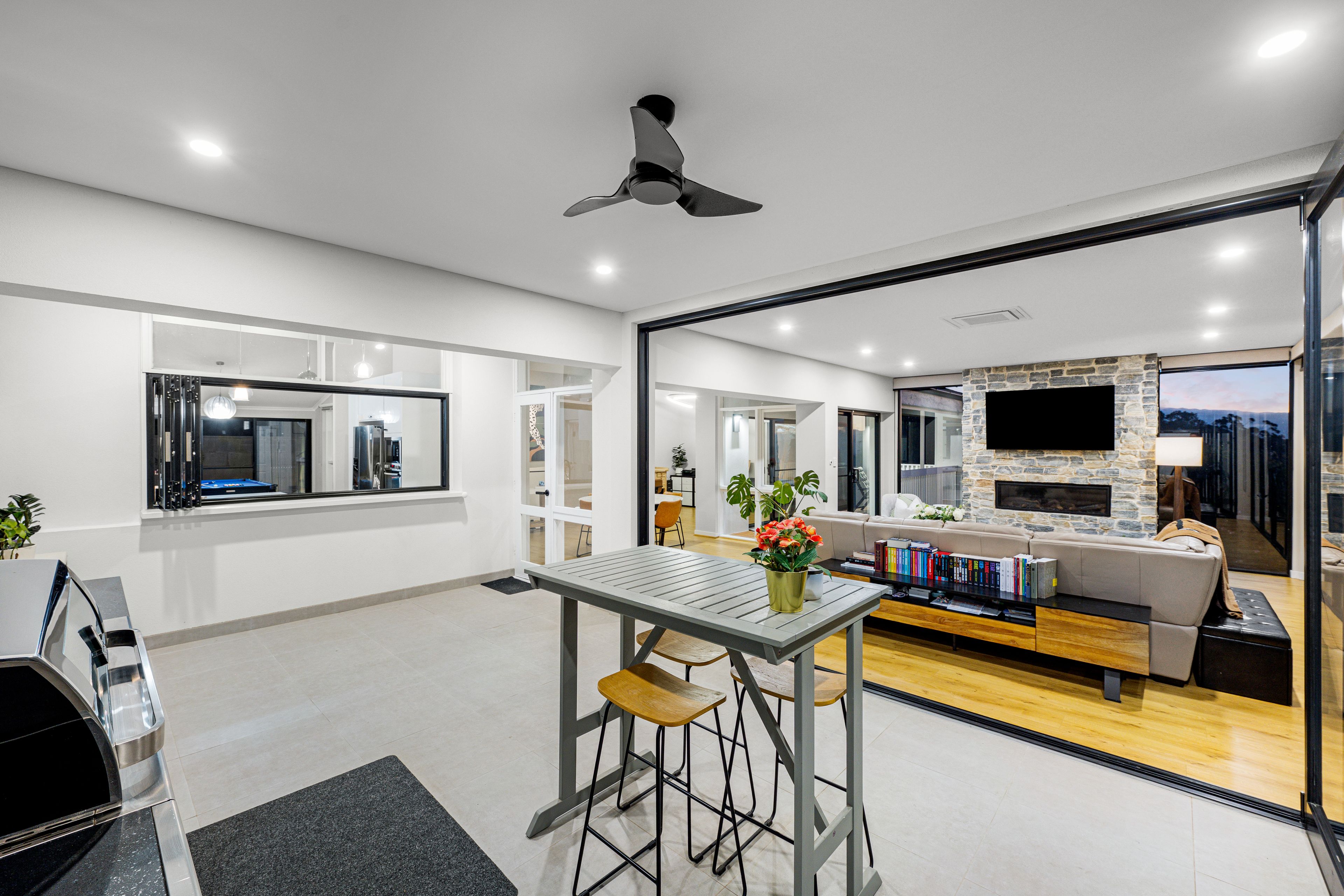 7 Joseph Avenue — photo 9 of 24