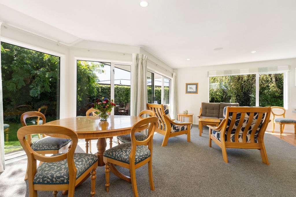 82A Withells Road photo 6