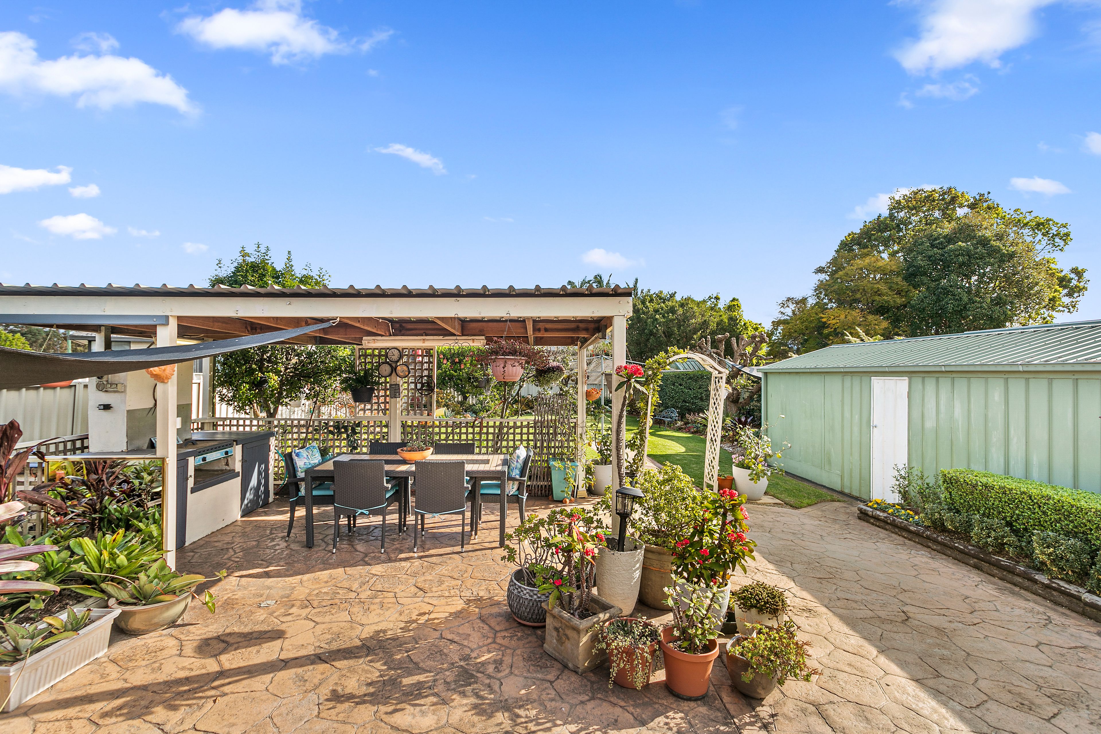 25 Robyn Road — photo 11 of 16