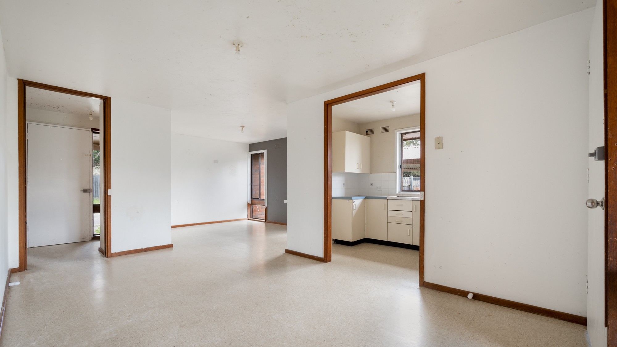 10 Atkinson Place, Airds, NSW 2560