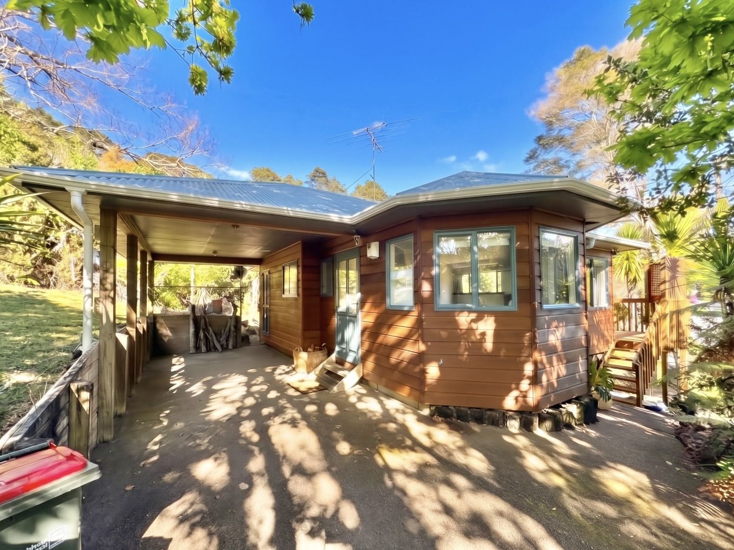 7a Landing Road, Titirangi, Waitakere City