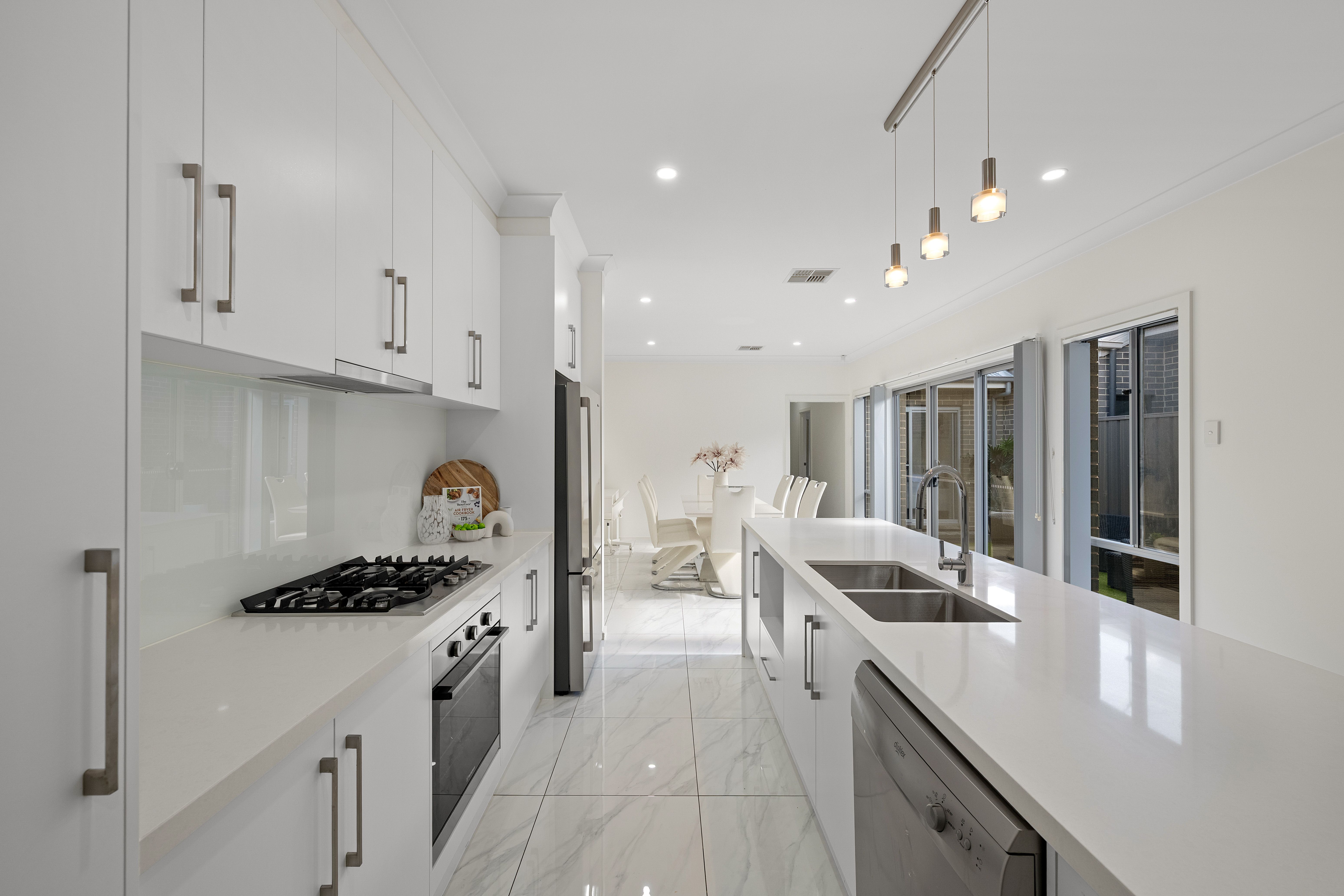 18 Pultawilta Avenue — photo 7 of 23