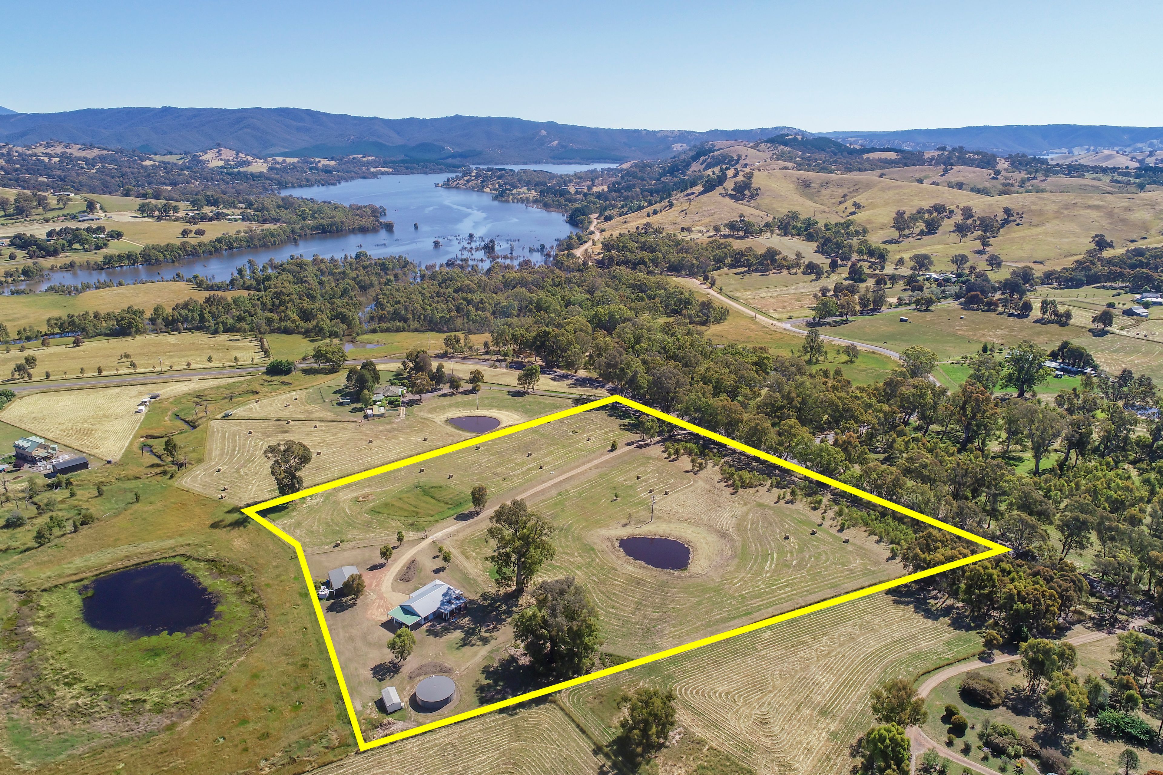819 Howes Creek Road, Mansfield, VIC 3722