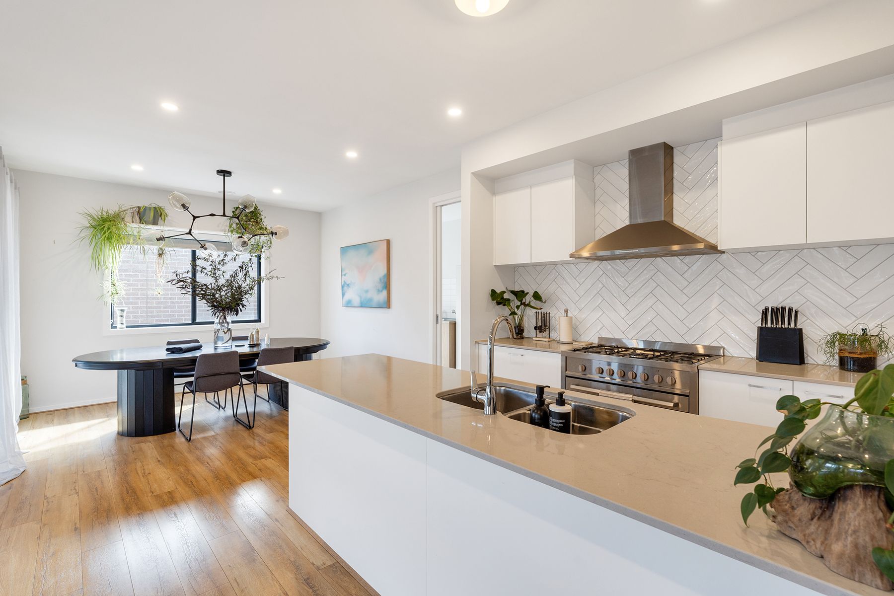 11 Sodium Street — photo 5 of 17