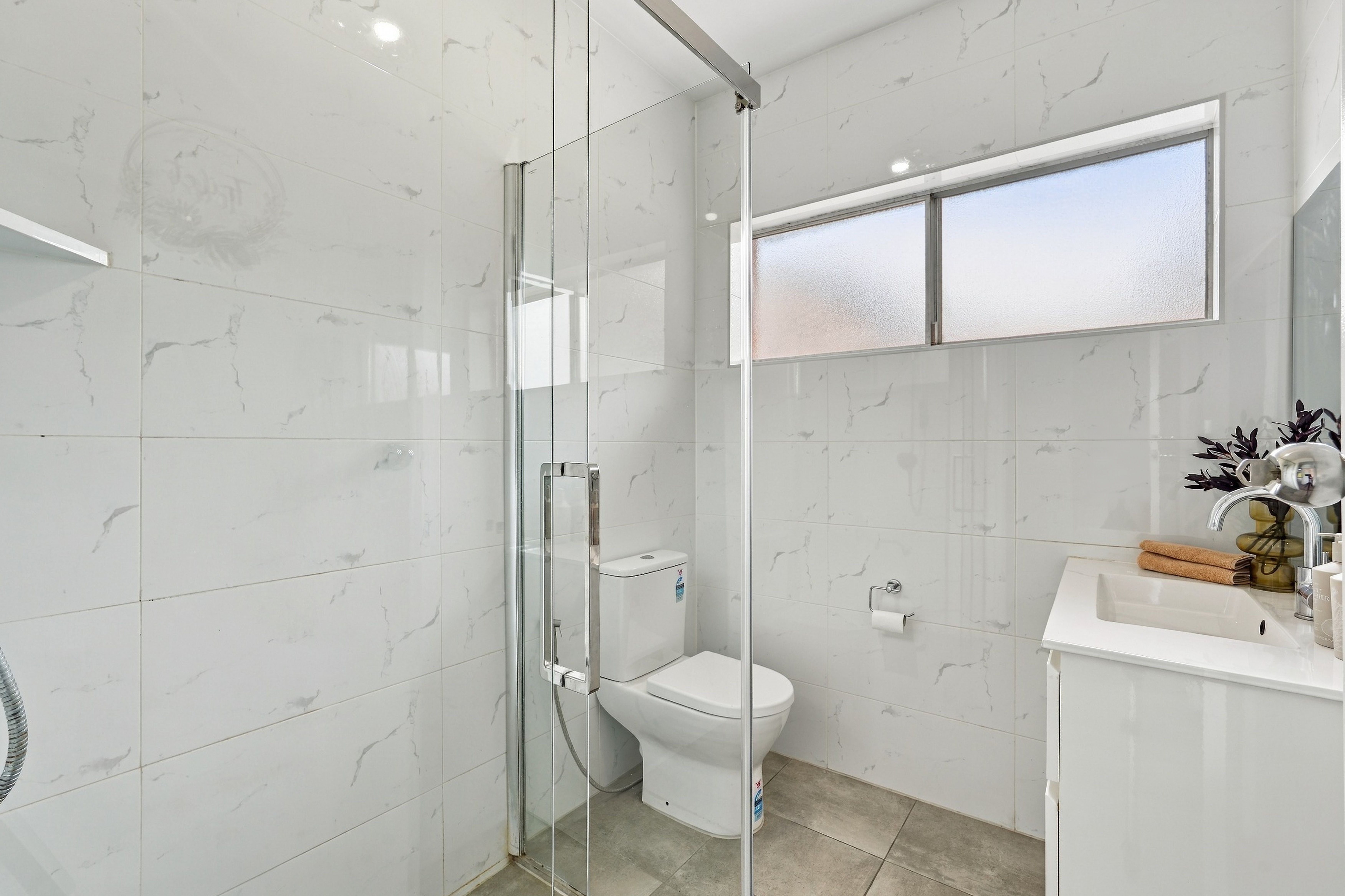 1/15 Munro Avenue — photo 8 of 14