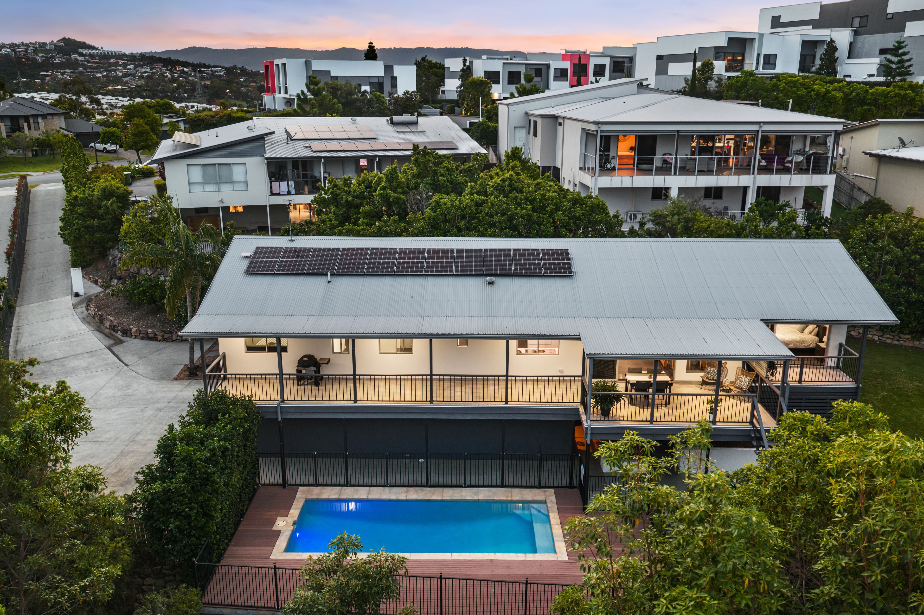 19 John Francis Drive, Carrara, QLD 4211