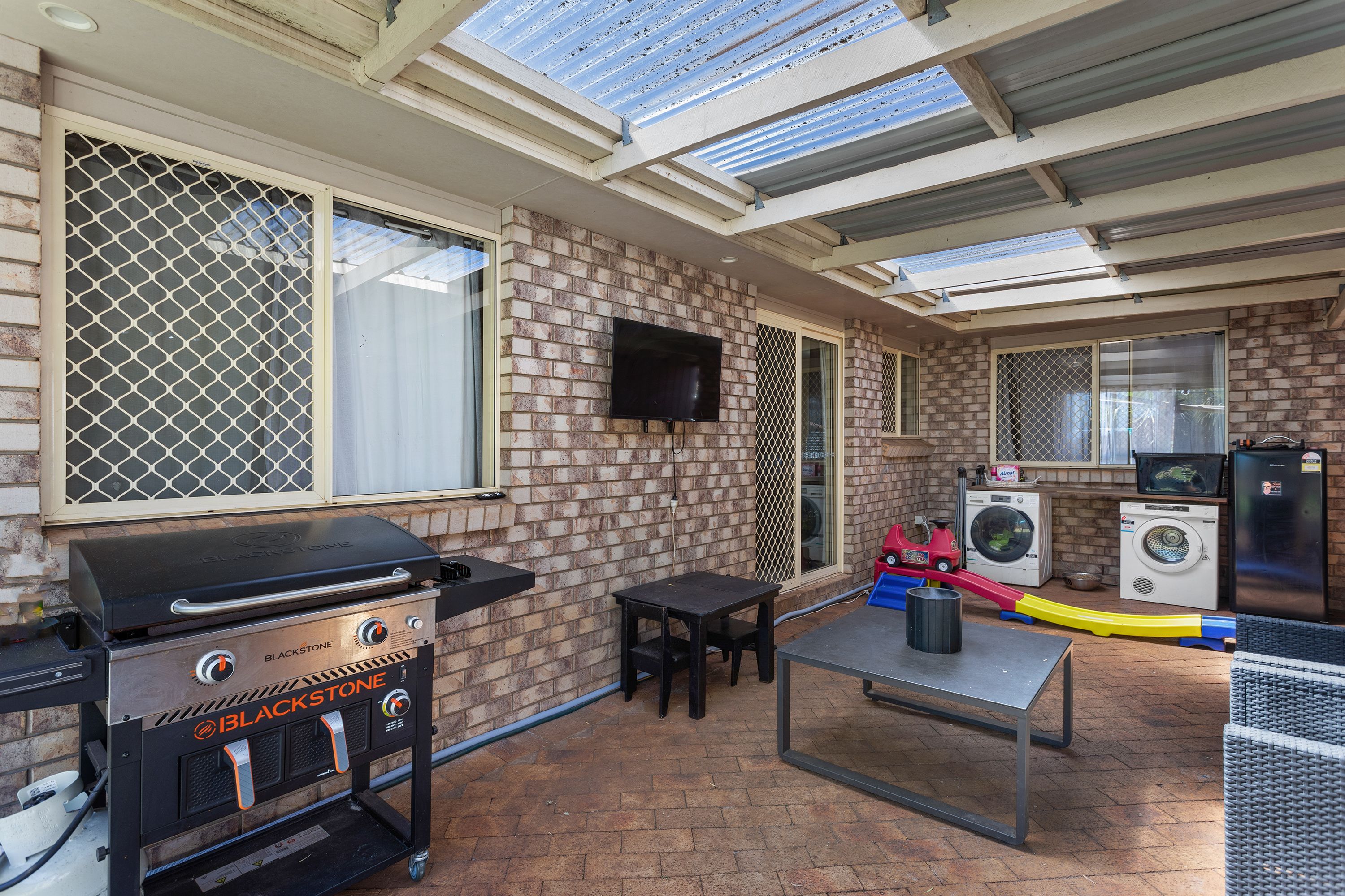 23 Robb Street — photo 7 of 17