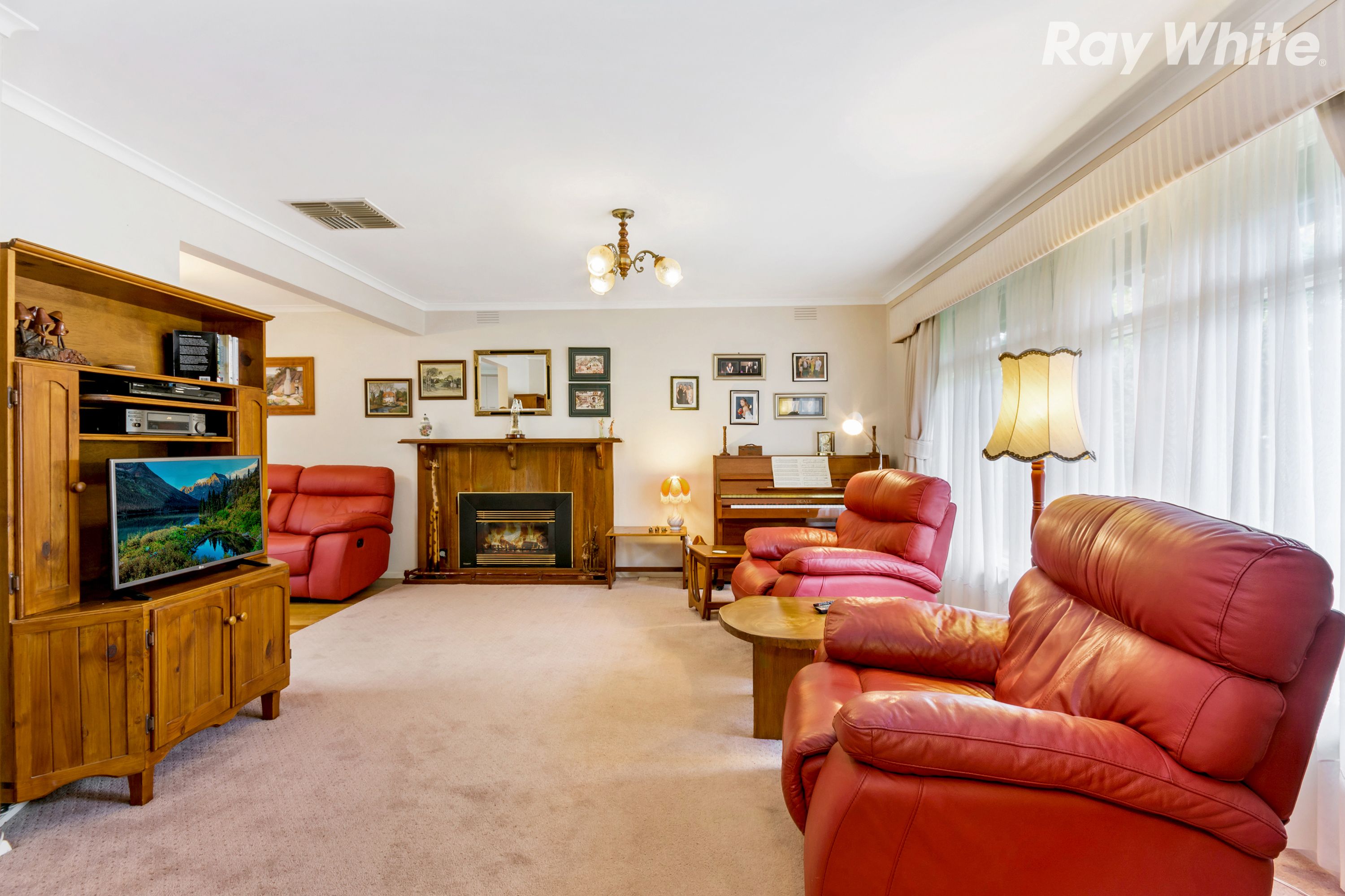2 Piper Road, Ferntree Gully, VIC 3156