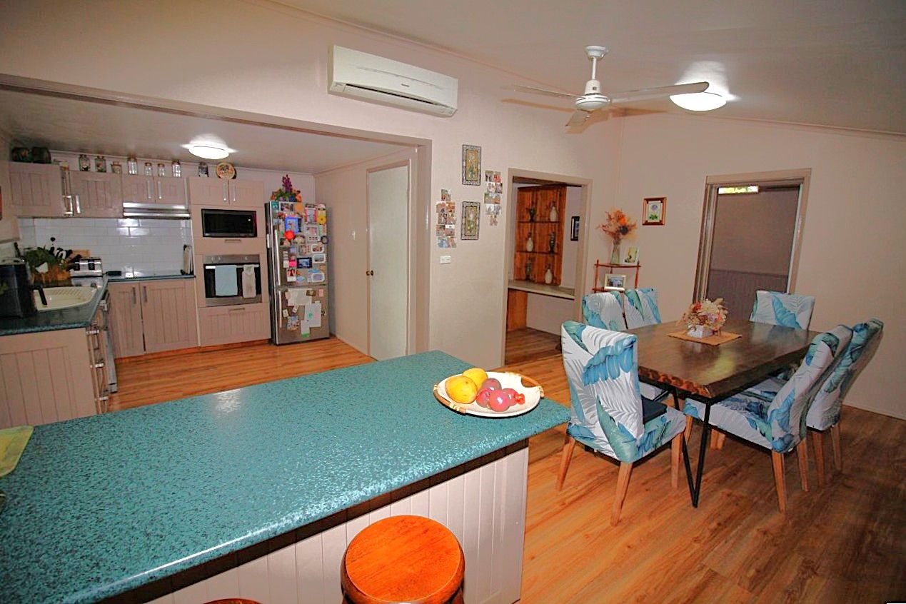 10584 Flinders Highway — photo 9 of 30
