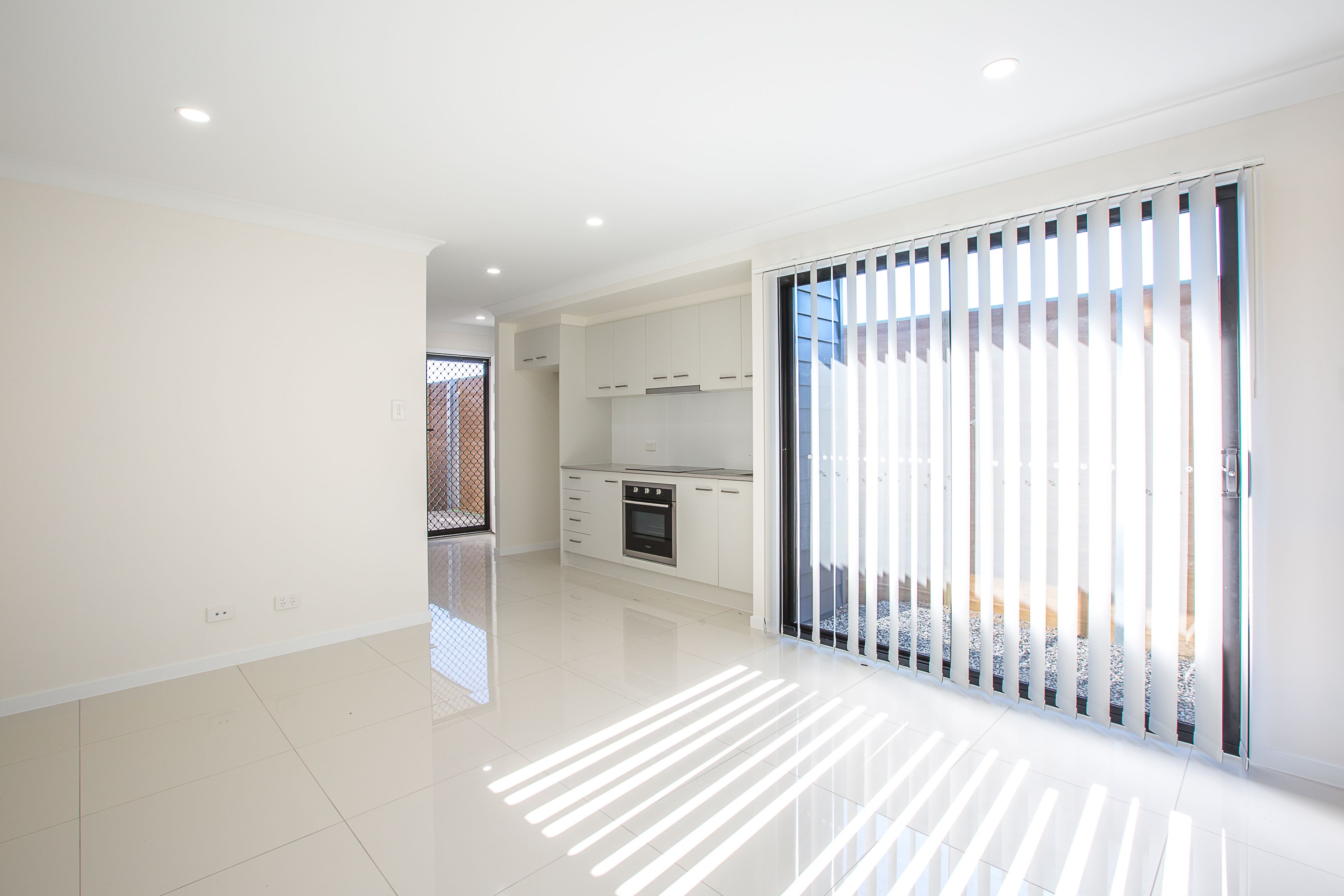 2/30 Kevin Mulroney Drive, Flinders View, QLD 4305