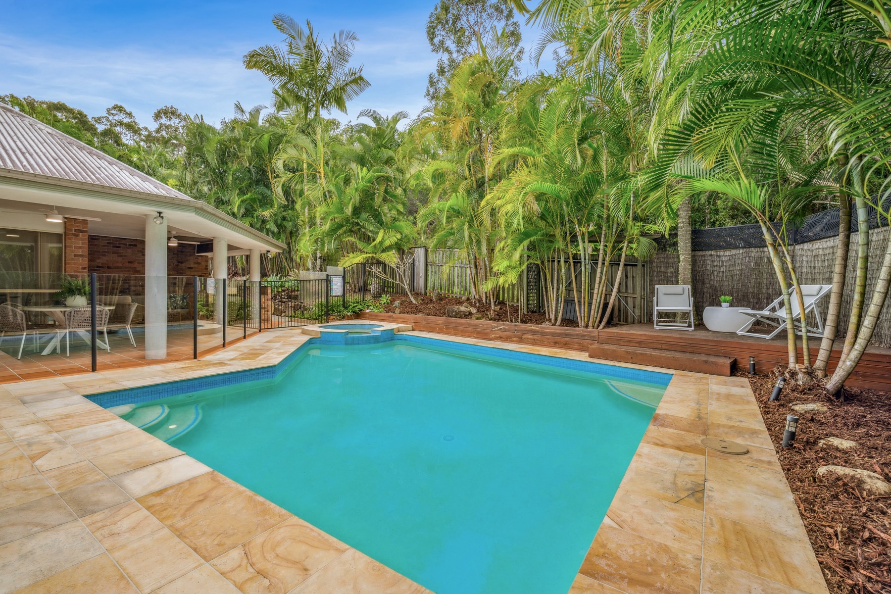 3 Atoli Rise, Pacific Pines, QLD 4211
