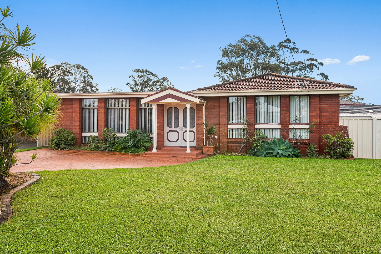 2 Gould Place, Lake Illawarra, NSW 2528
