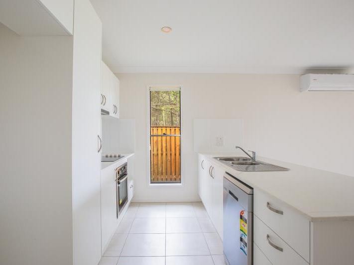 1/23 Burnley Road, Park Ridge, QLD 4125