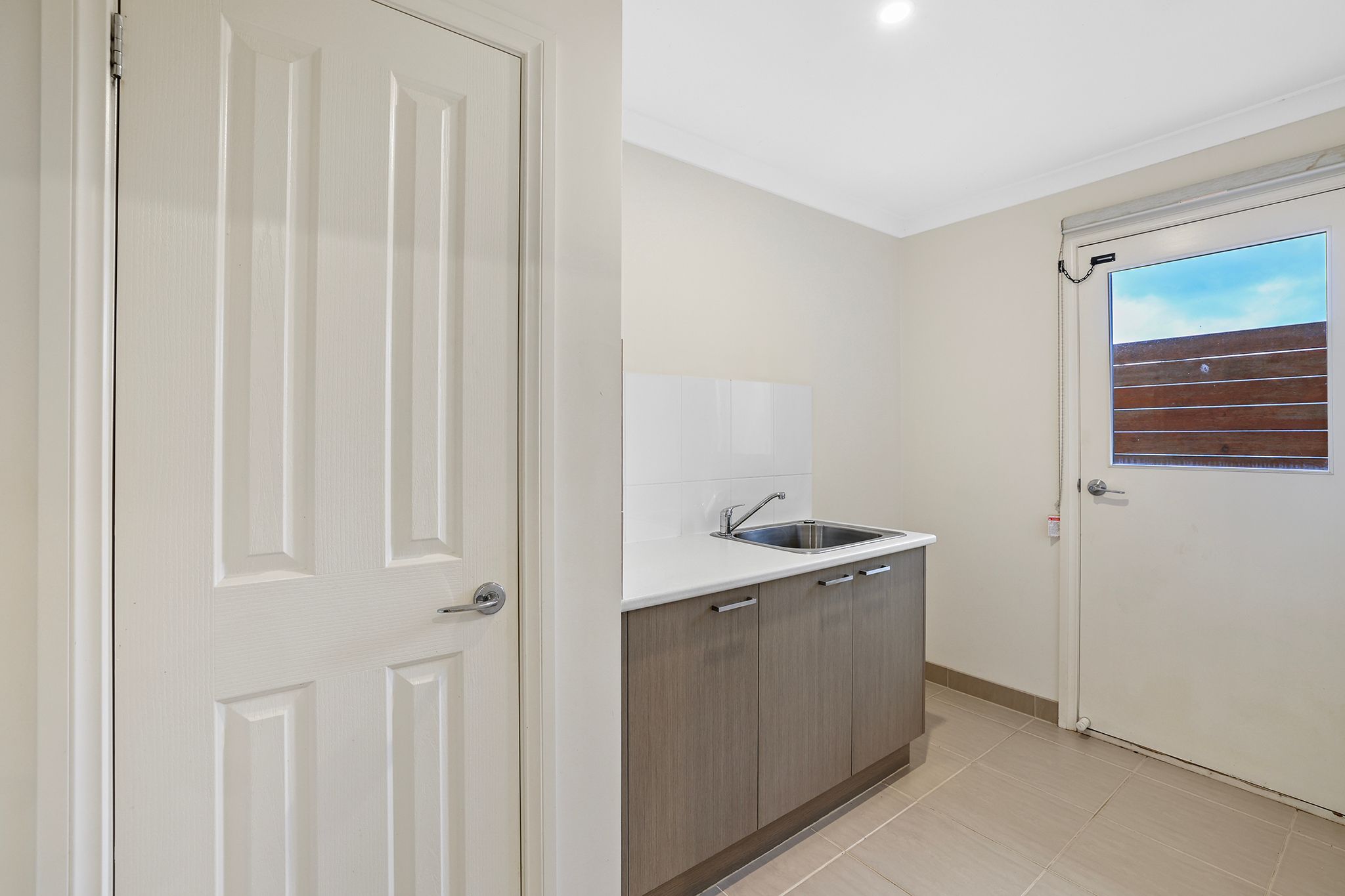 85 Mcneilly Road — photo 17 of 27