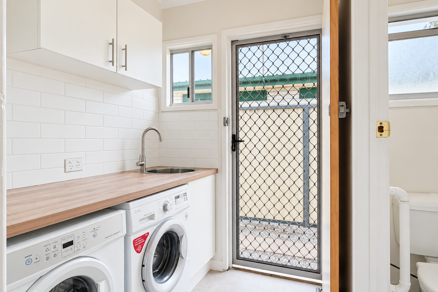 2 Gertrude Street — photo 11 of 14