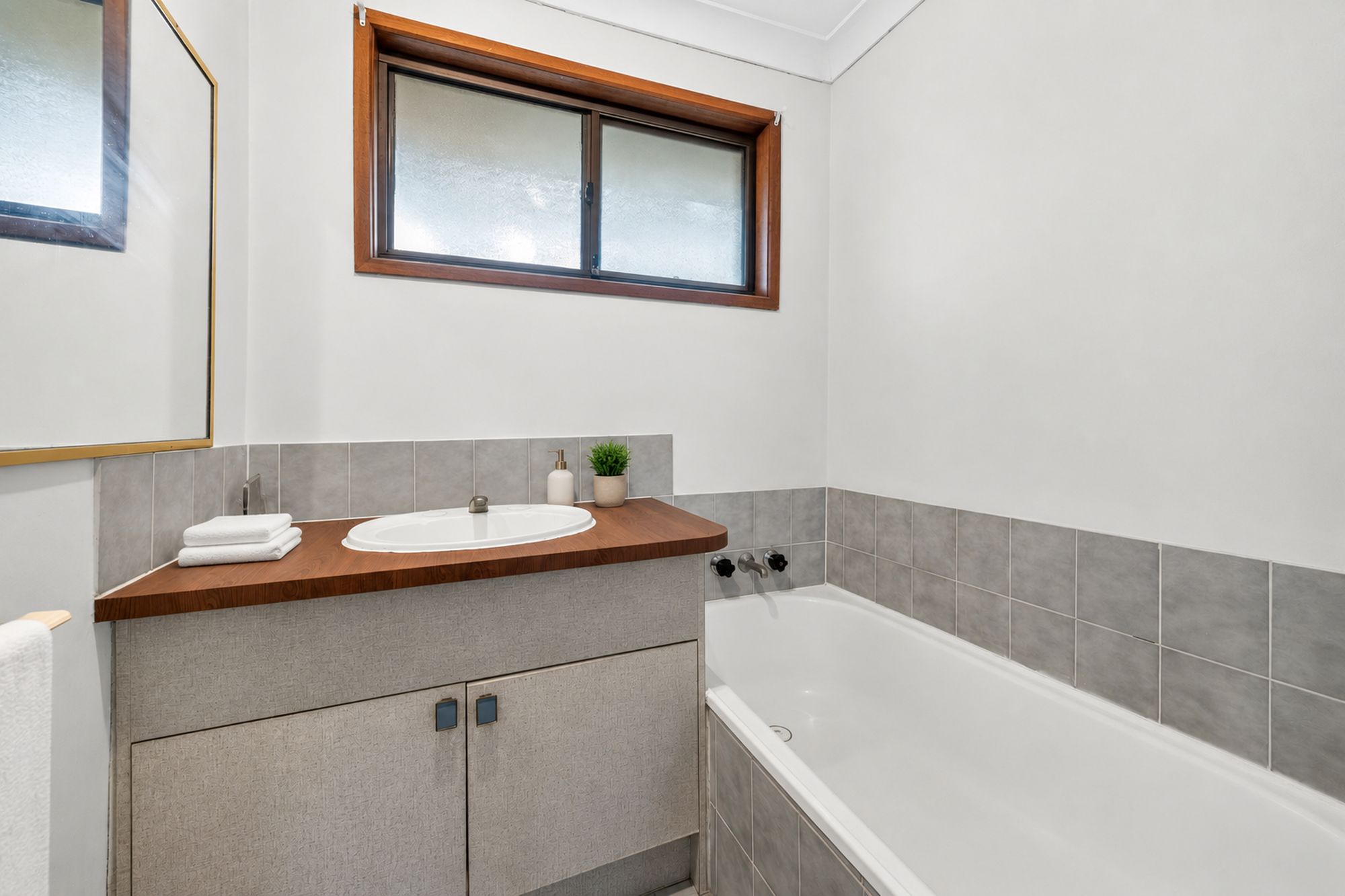 13/33 Bruce Road — photo 11 of 12