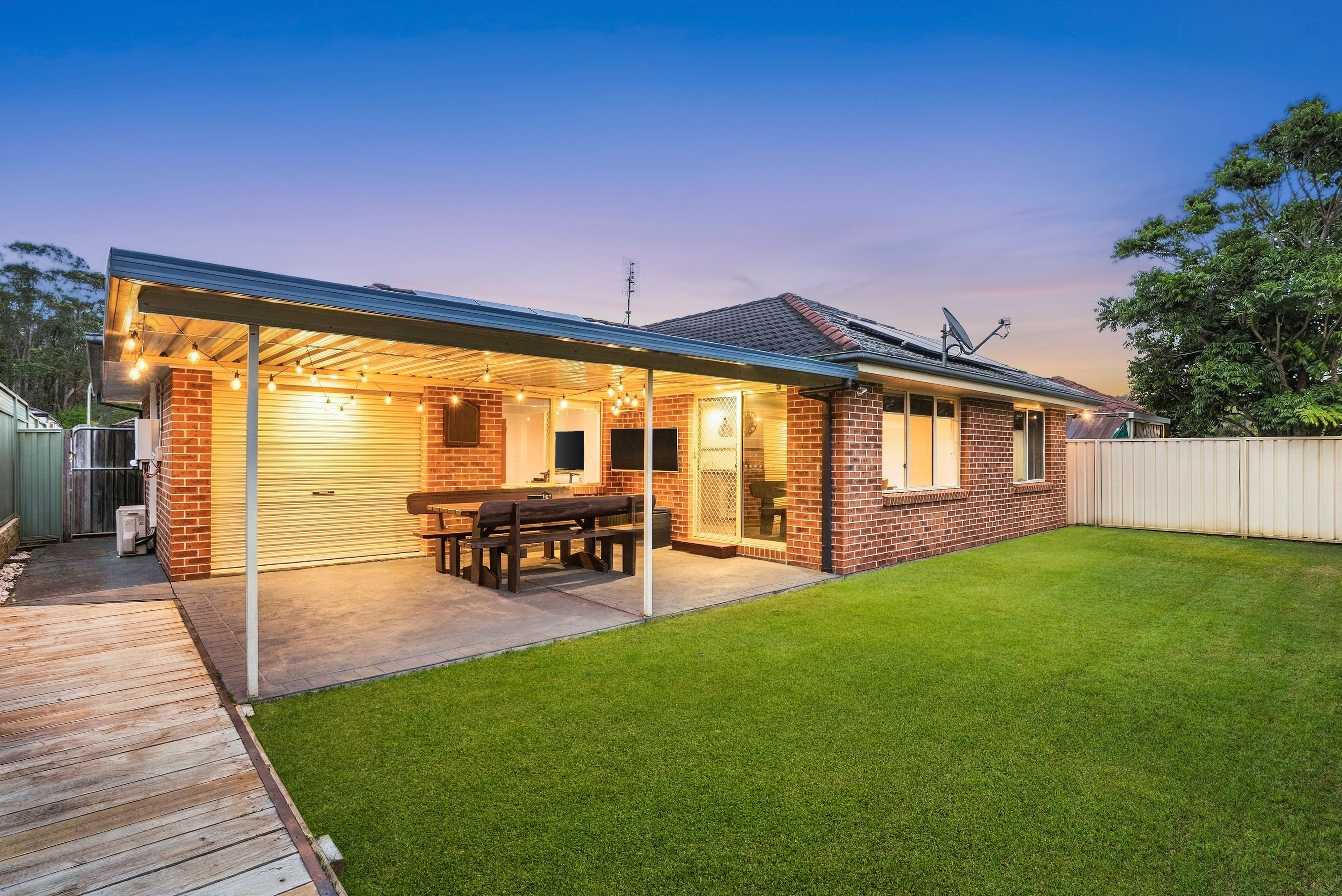 14 Belinda Close — photo 12 of 13