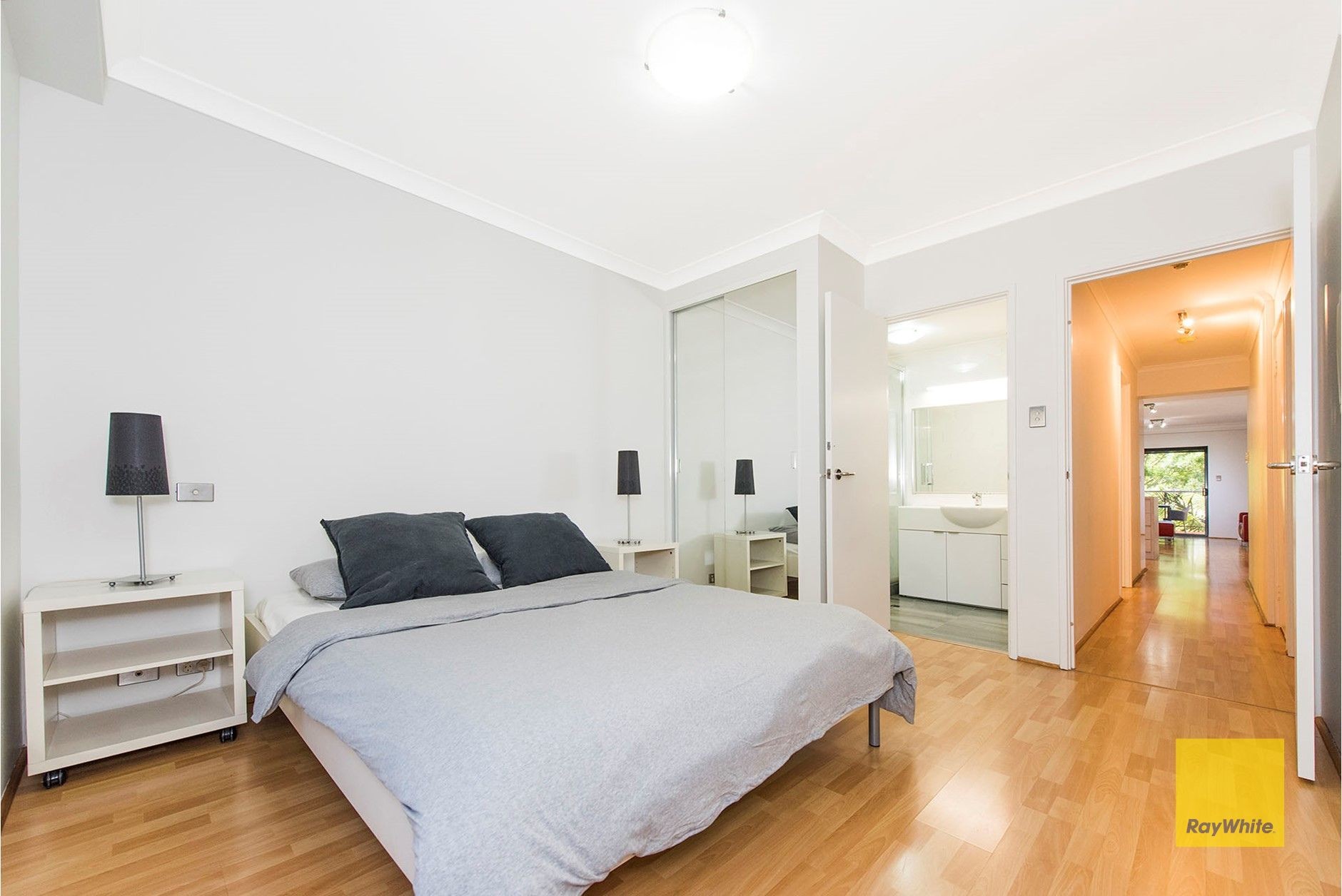 24/122 Mounts Bay Road, Perth, WA 6000