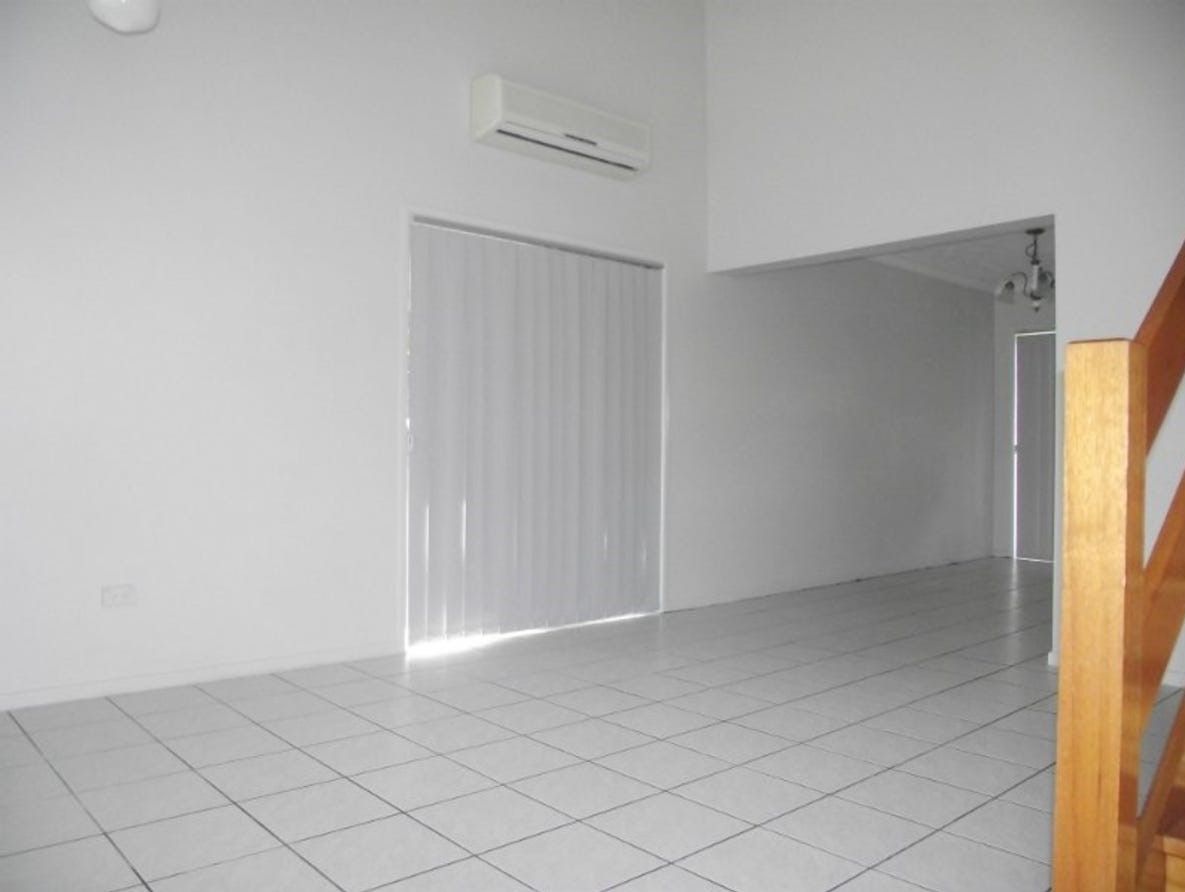 4/32 Kitchener Road, Pimlico, QLD 4812