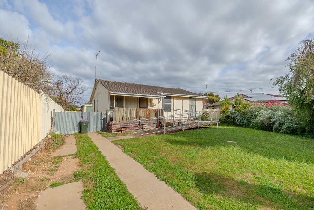 1 Vine Court, Ouyen, VIC 3490
