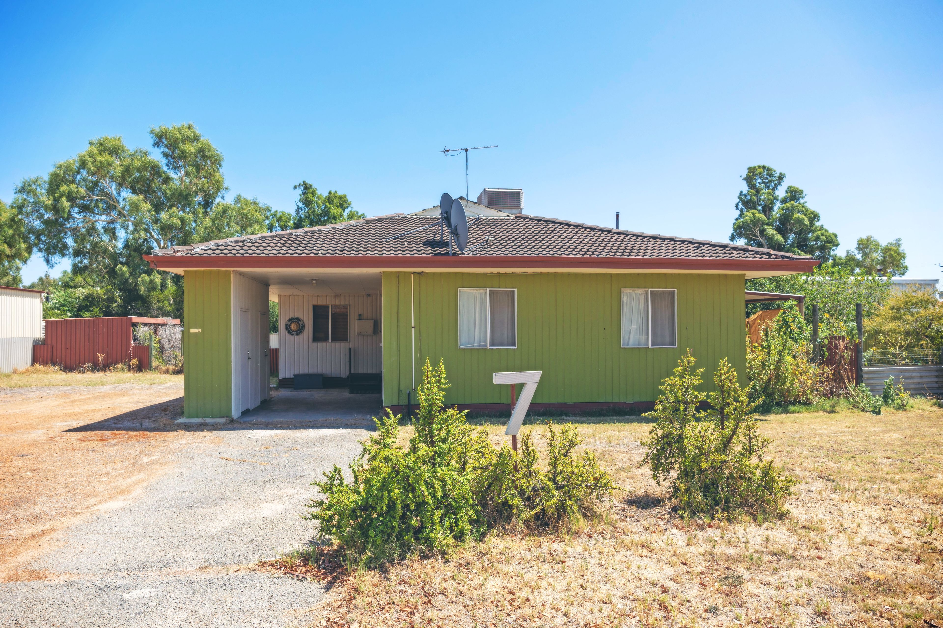 7 Cooper Street, Eneabba WA 6518