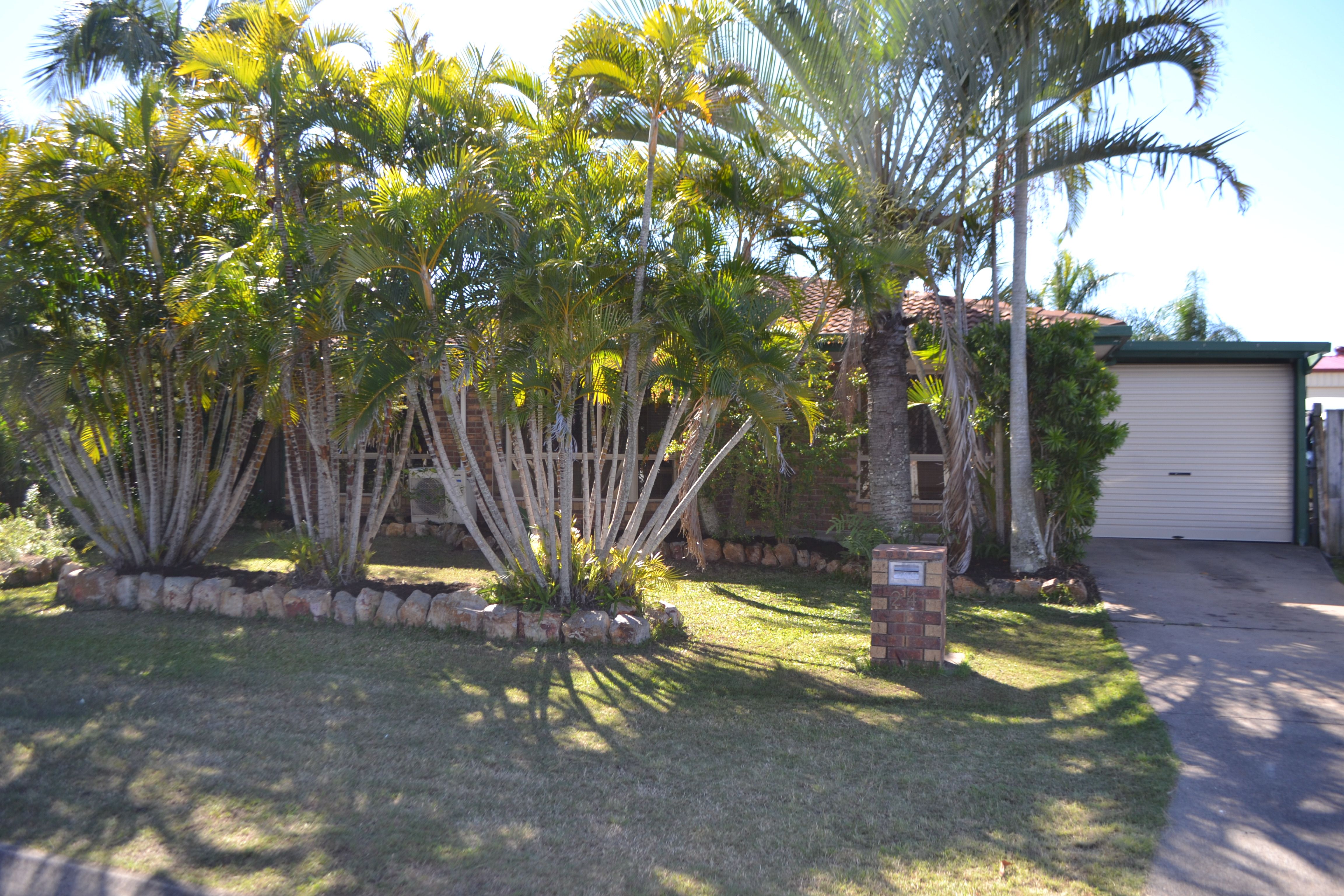 24 Deloraine Avenue, Urangan, QLD 4655