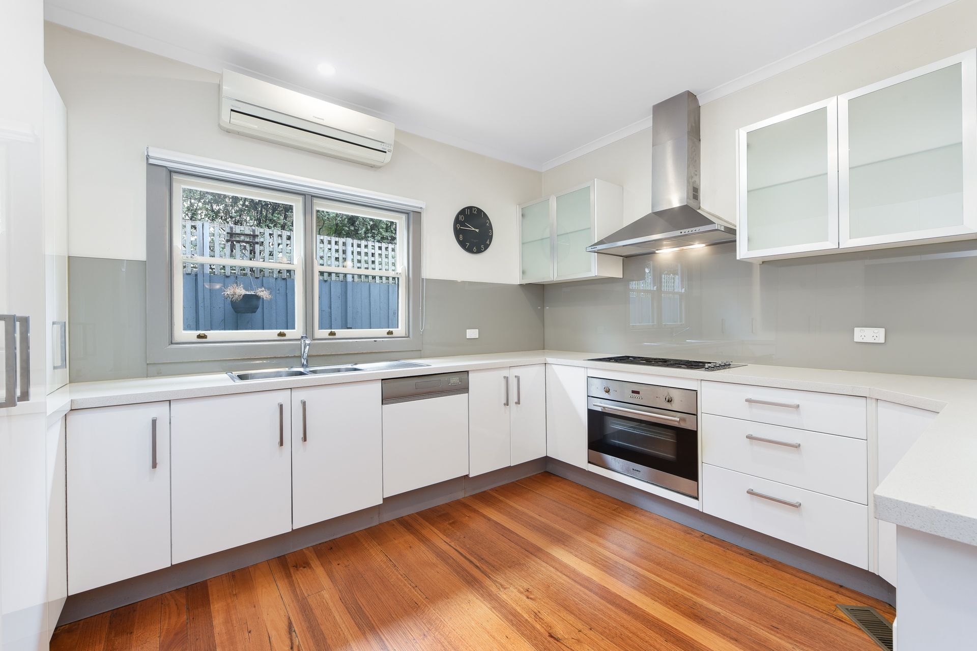 18 Gilford Grove, Cheltenham, VIC 3192