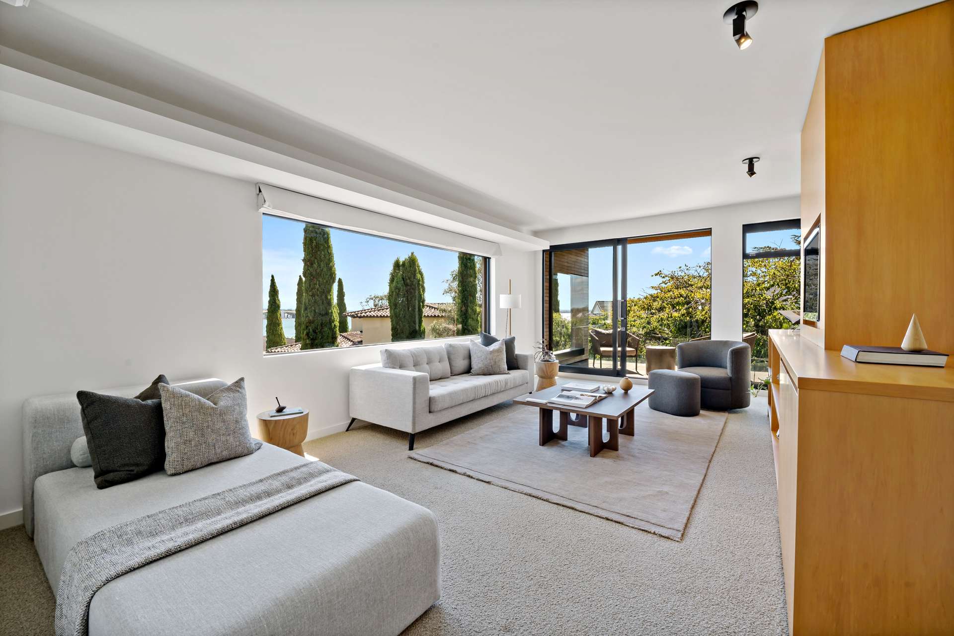 10 Springcombe Road photo 20