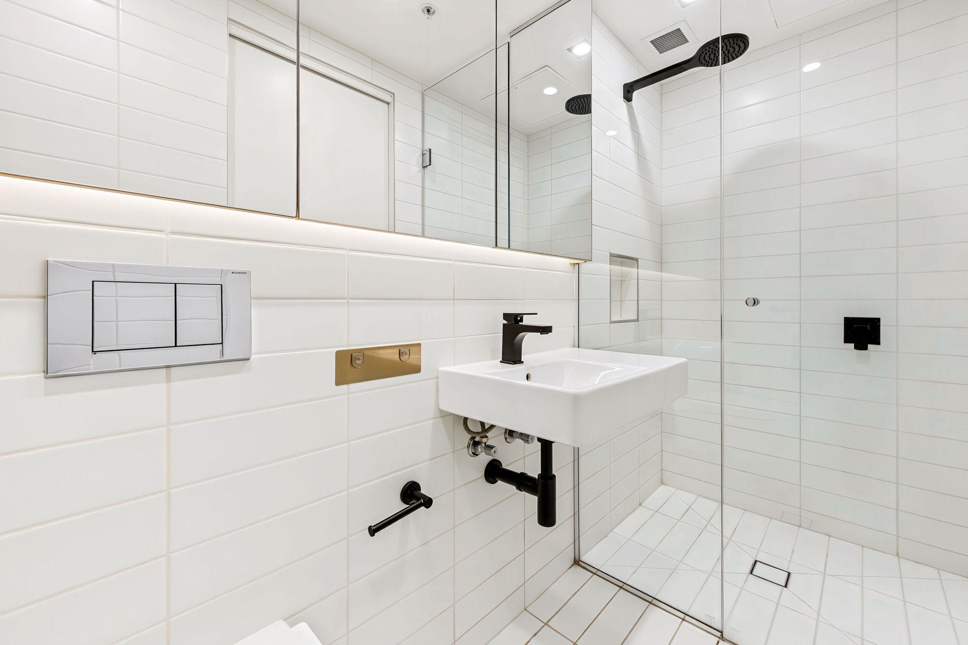 405/33 Harrow Street — photo 6 of 9
