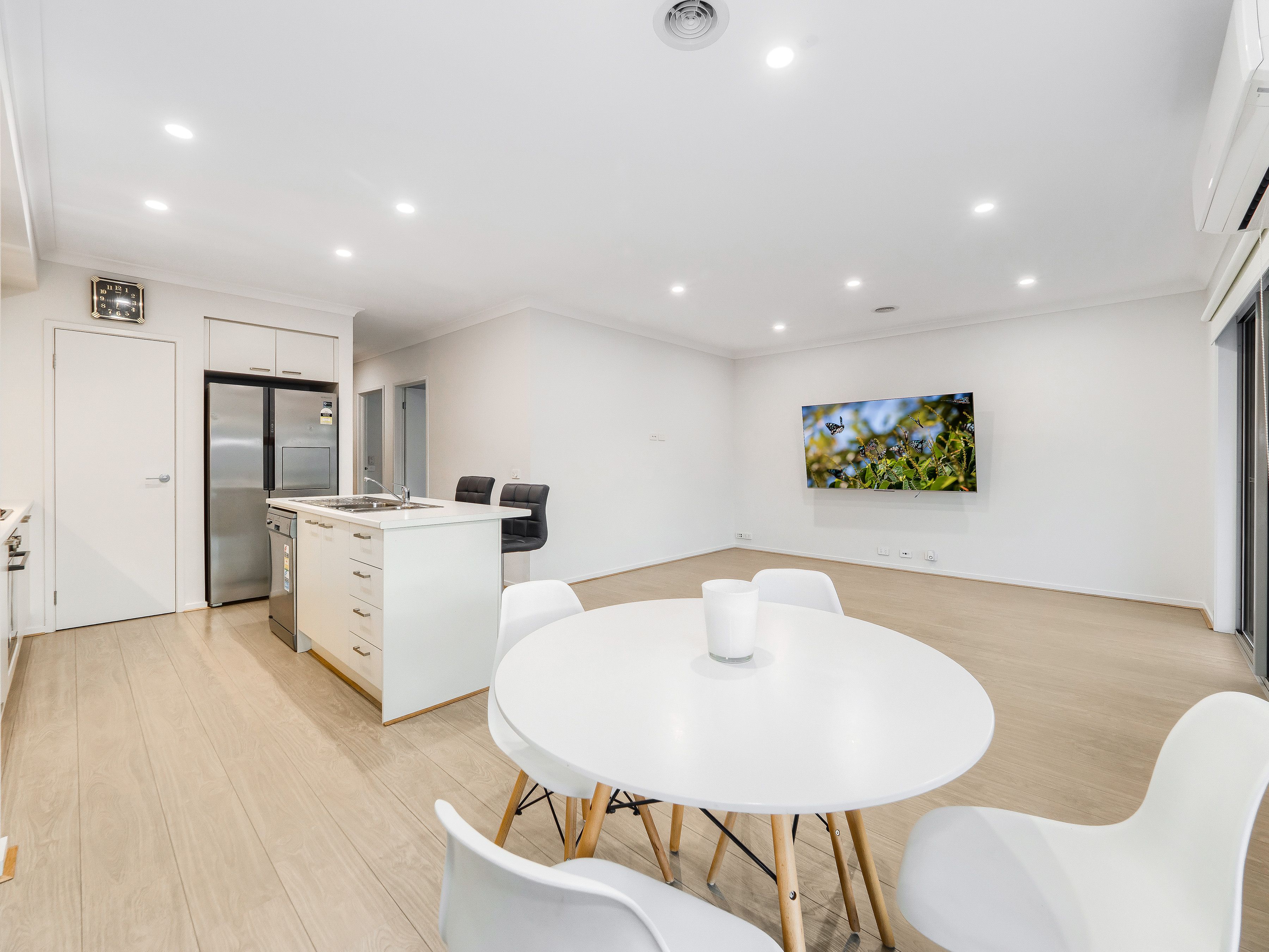 13 Limandus Crescent — photo 10 of 30