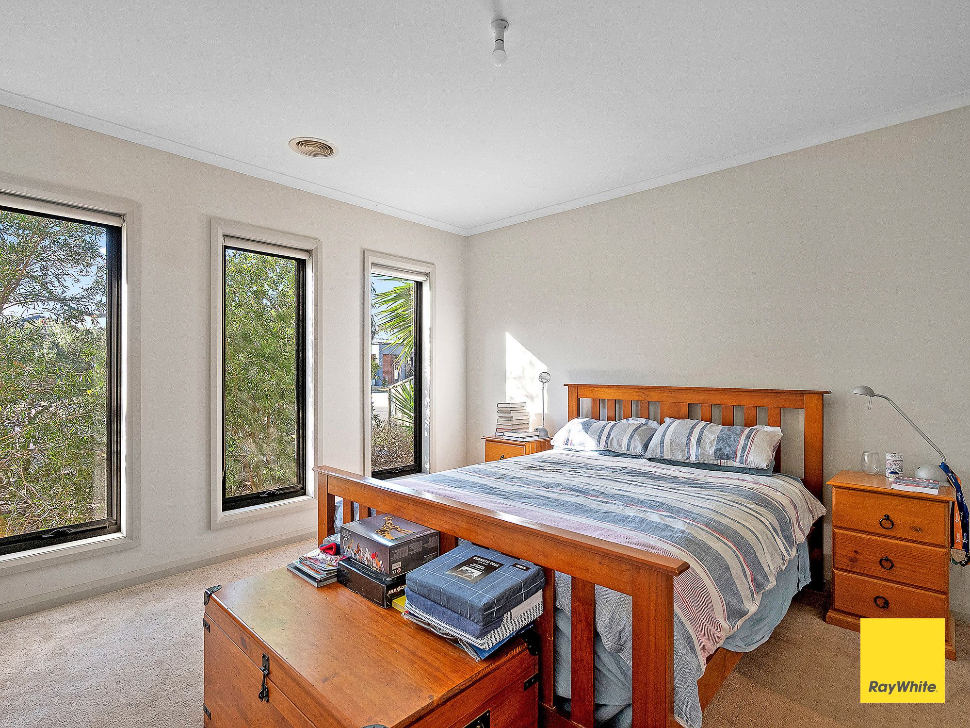 26 Lorikeet Avenue — photo 8 of 19