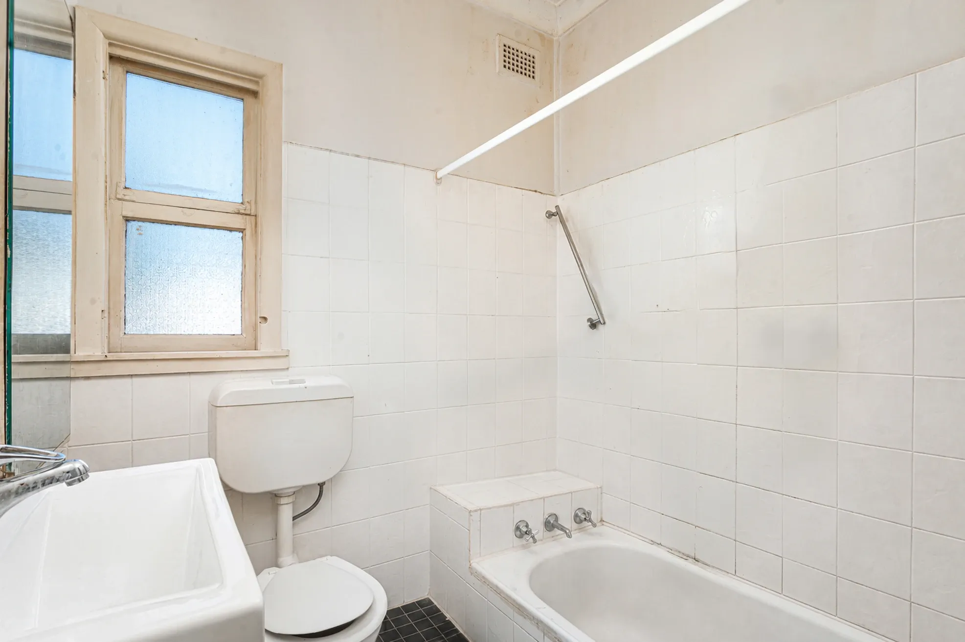 15 Hobart Street — photo 6 of 11