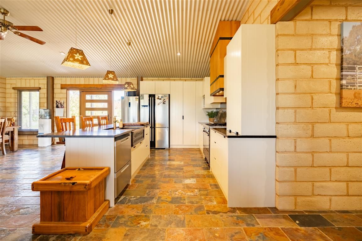 152 Smarts Road — photo 5 of 24