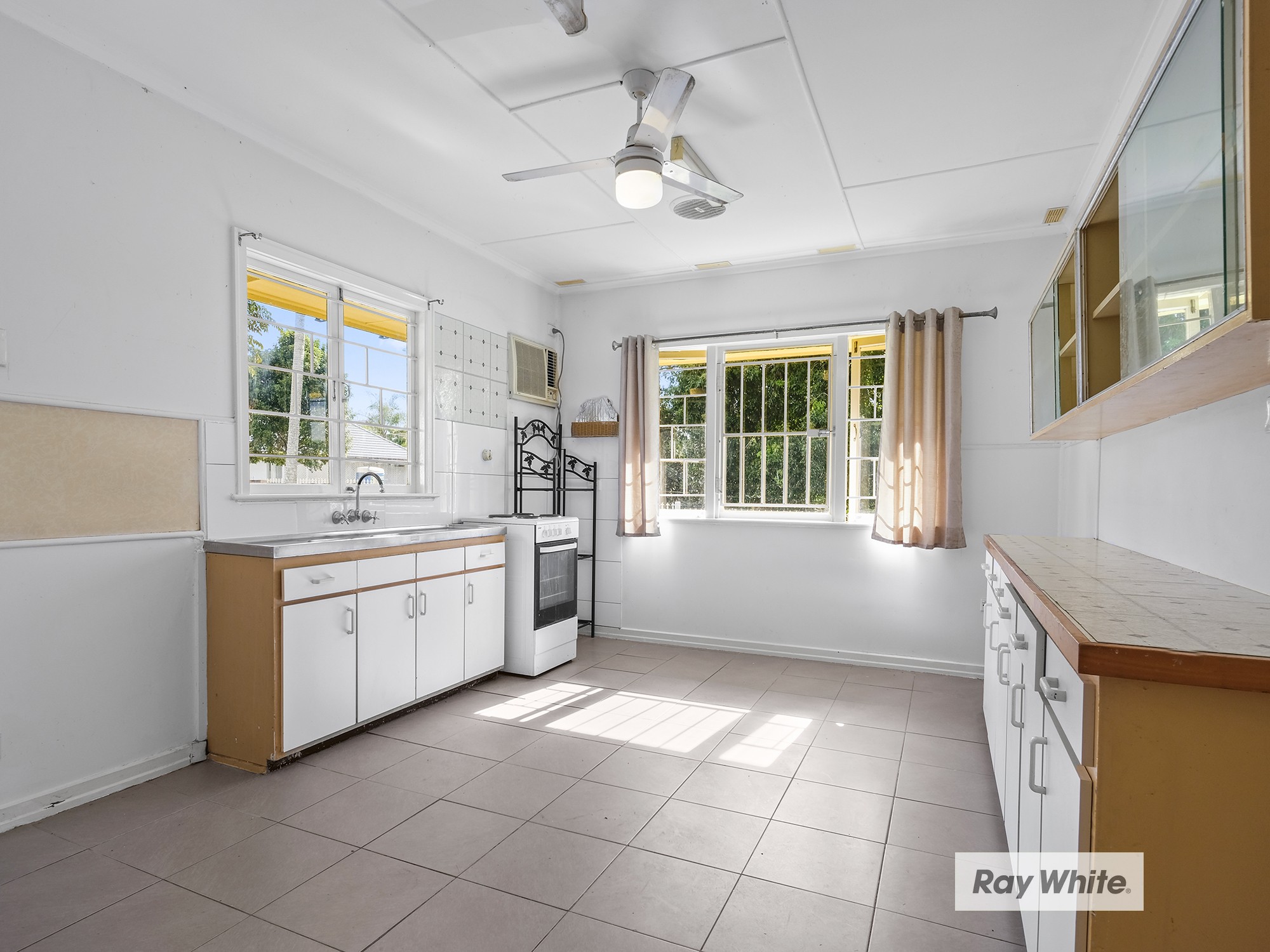 53 Frangipani Street, Inala, QLD 4077